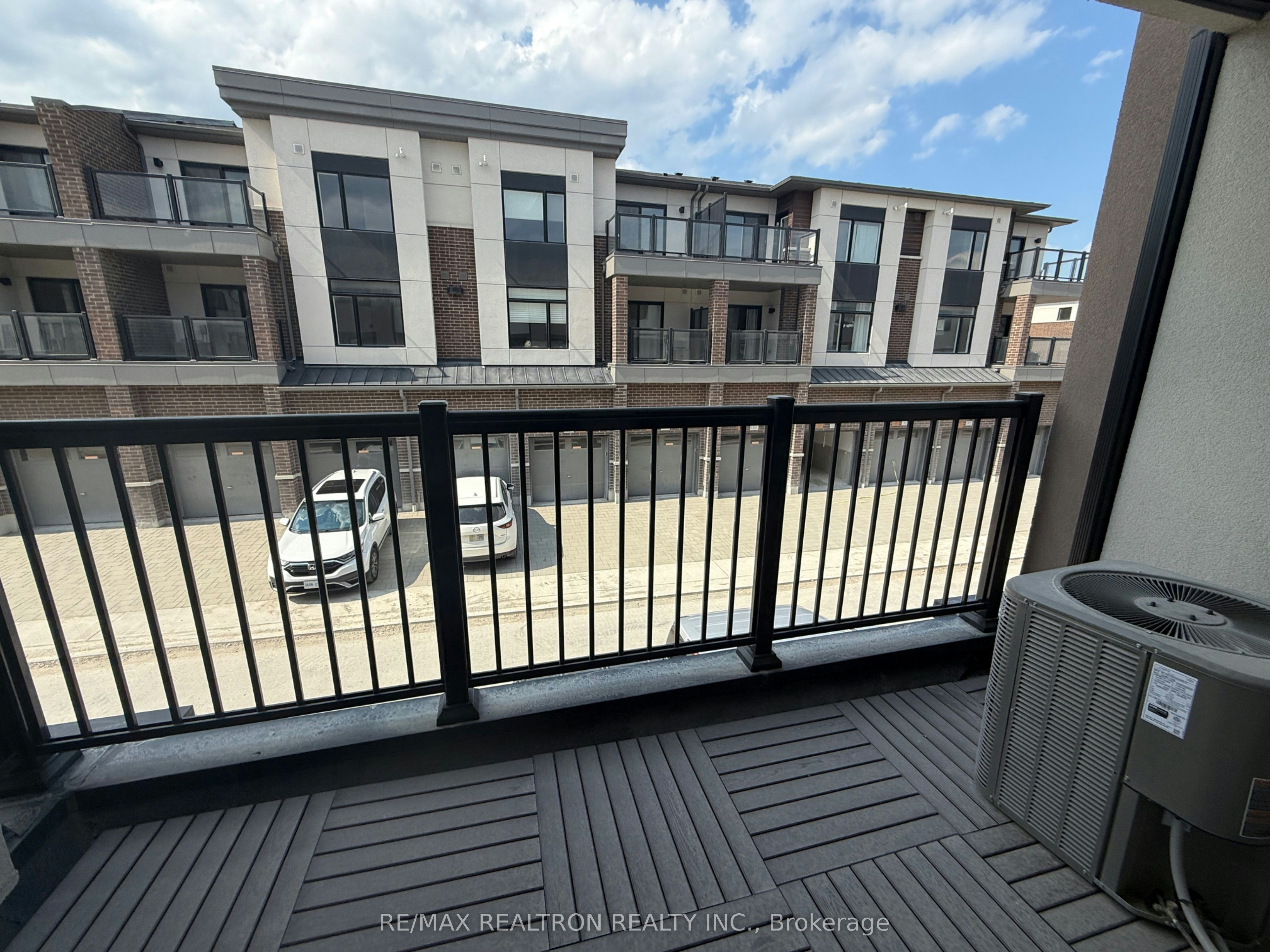 1206-1695 Dersan Street E, Pickering, ON, L1X 0S9 - 10