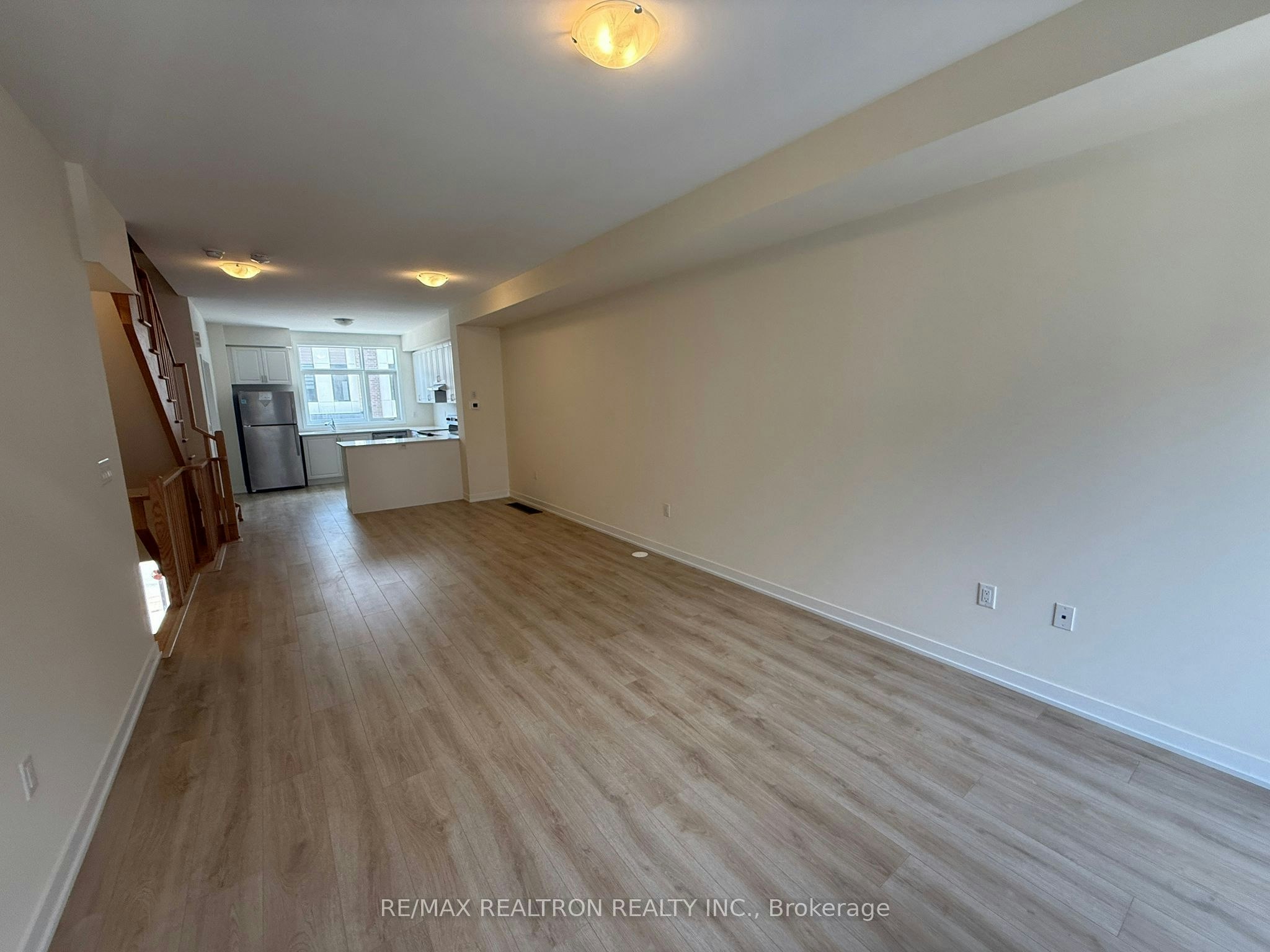 1206-1695 Dersan Street E, Pickering, ON, L1X 0S9 - 4
