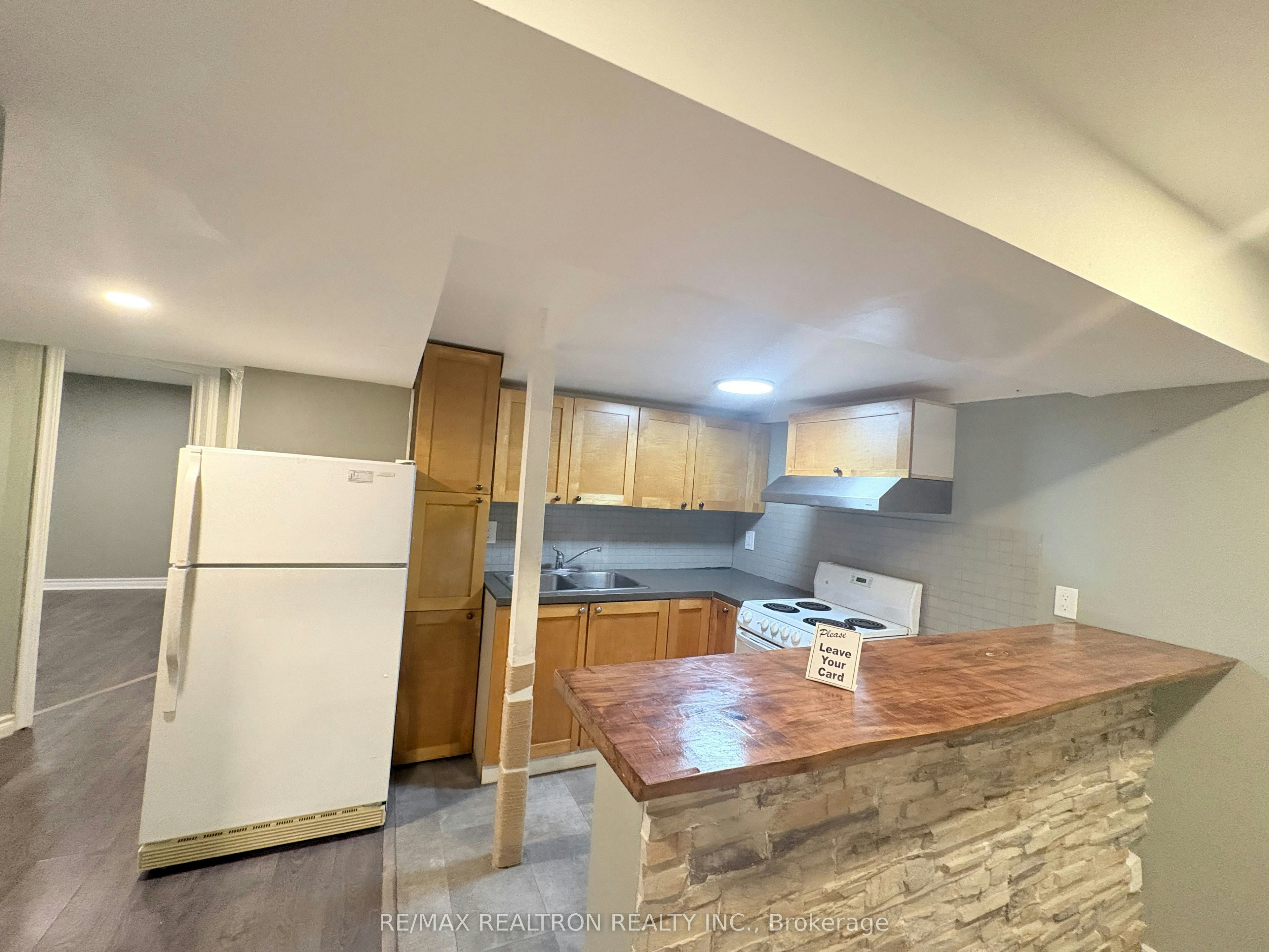 7 Barnwell Drive, Toronto, ON, M1V 1Y7 - 12