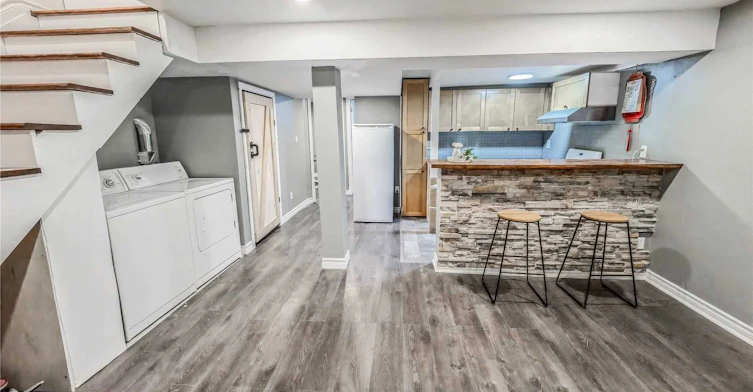 7 Barnwell Drive, Toronto, ON, M1V 1Y7 - 2