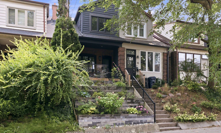 21 Millbrook Crescent