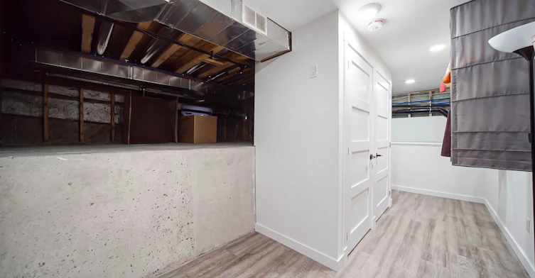 South Unit-389R Leslie Street, Toronto, ON, M4M 3E3 - 15