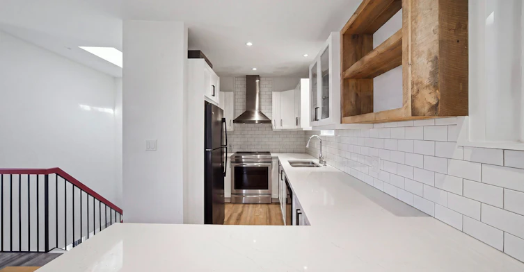 South Unit-389R Leslie Street, Toronto, ON, M4M 3E3 - 6