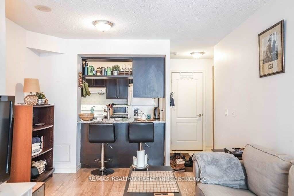 315-60 Town Centre Court, Toronto, ON, M1P 0B1 - 7