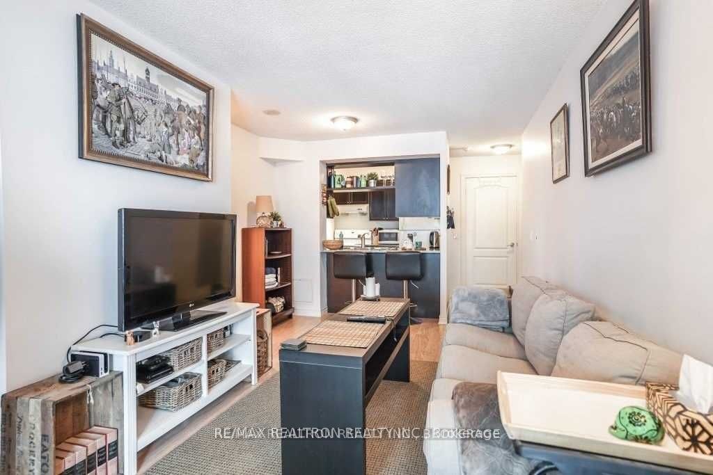 315-60 Town Centre Court, Toronto, ON, M1P 0B1 - 3
