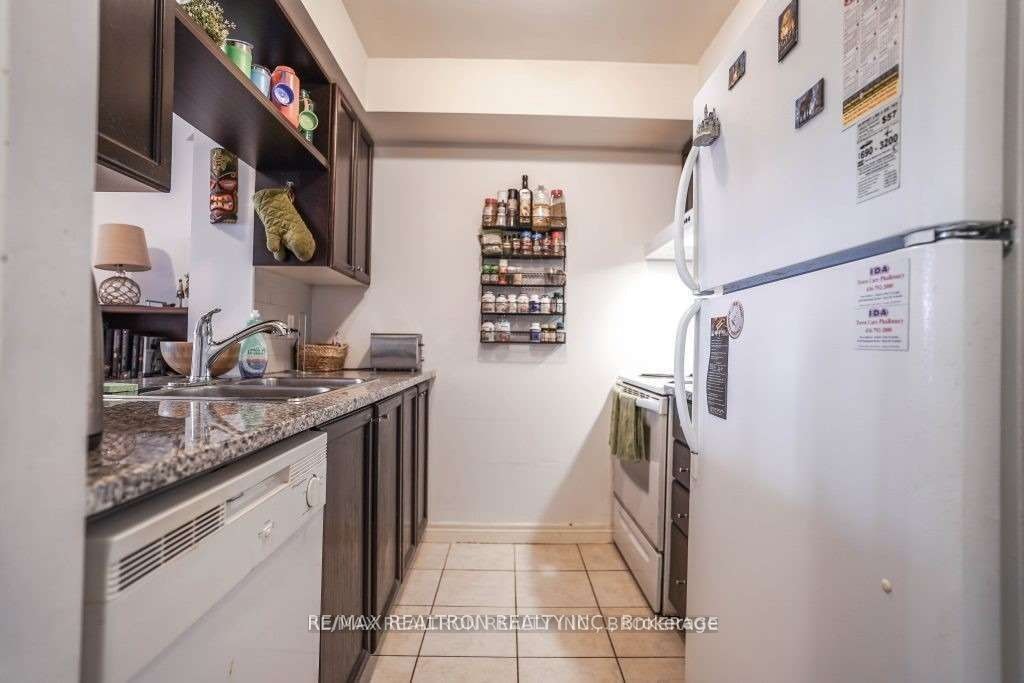 315-60 Town Centre Court, Toronto, ON, M1P 0B1 - 5