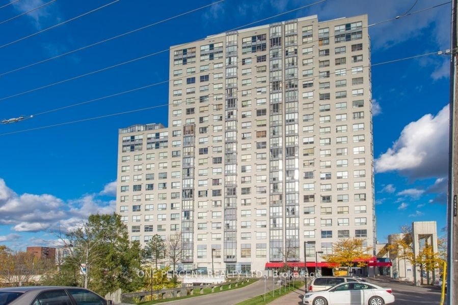 402-2550 Lawrence Avenue E, Toronto, ON, M1P 4Z3