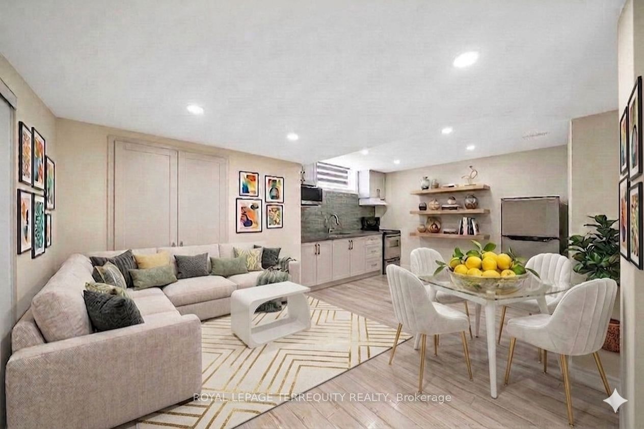 1 Devineridge Avenue, Ajax, ON, L1Z 0T3