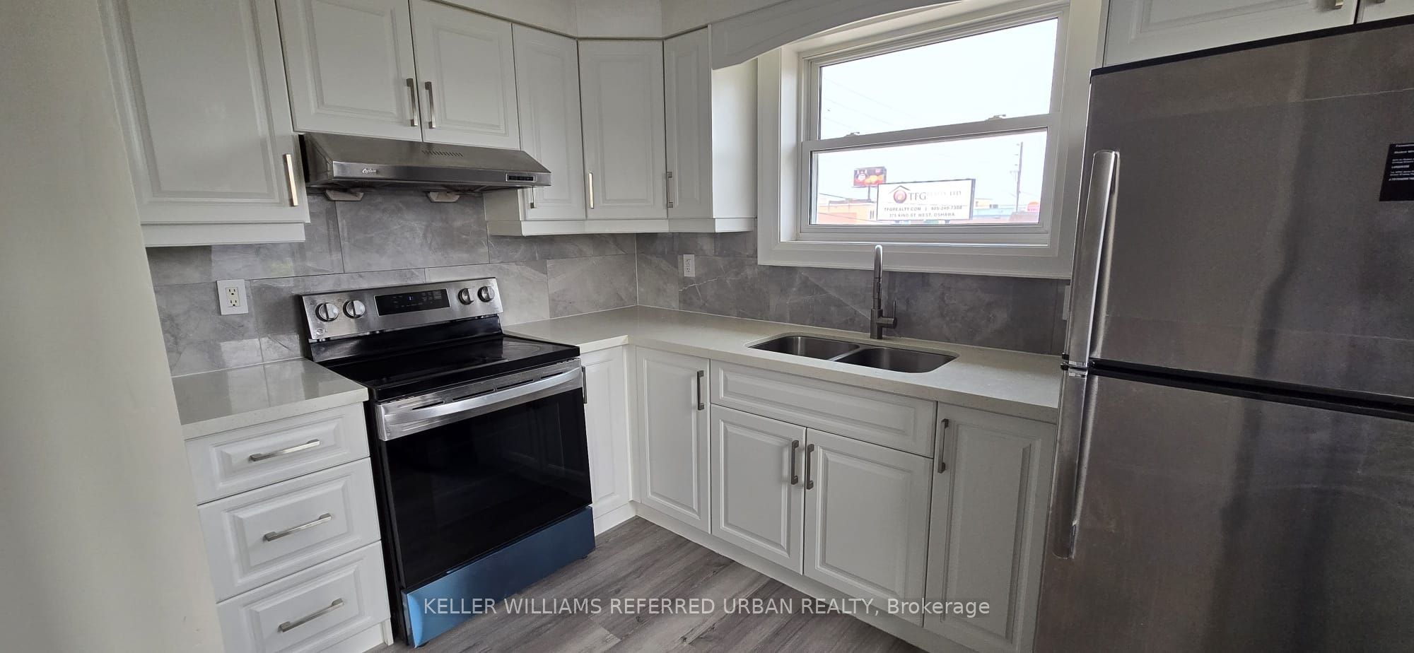 399 King Street W, Oshawa, ON, L1J 2K4