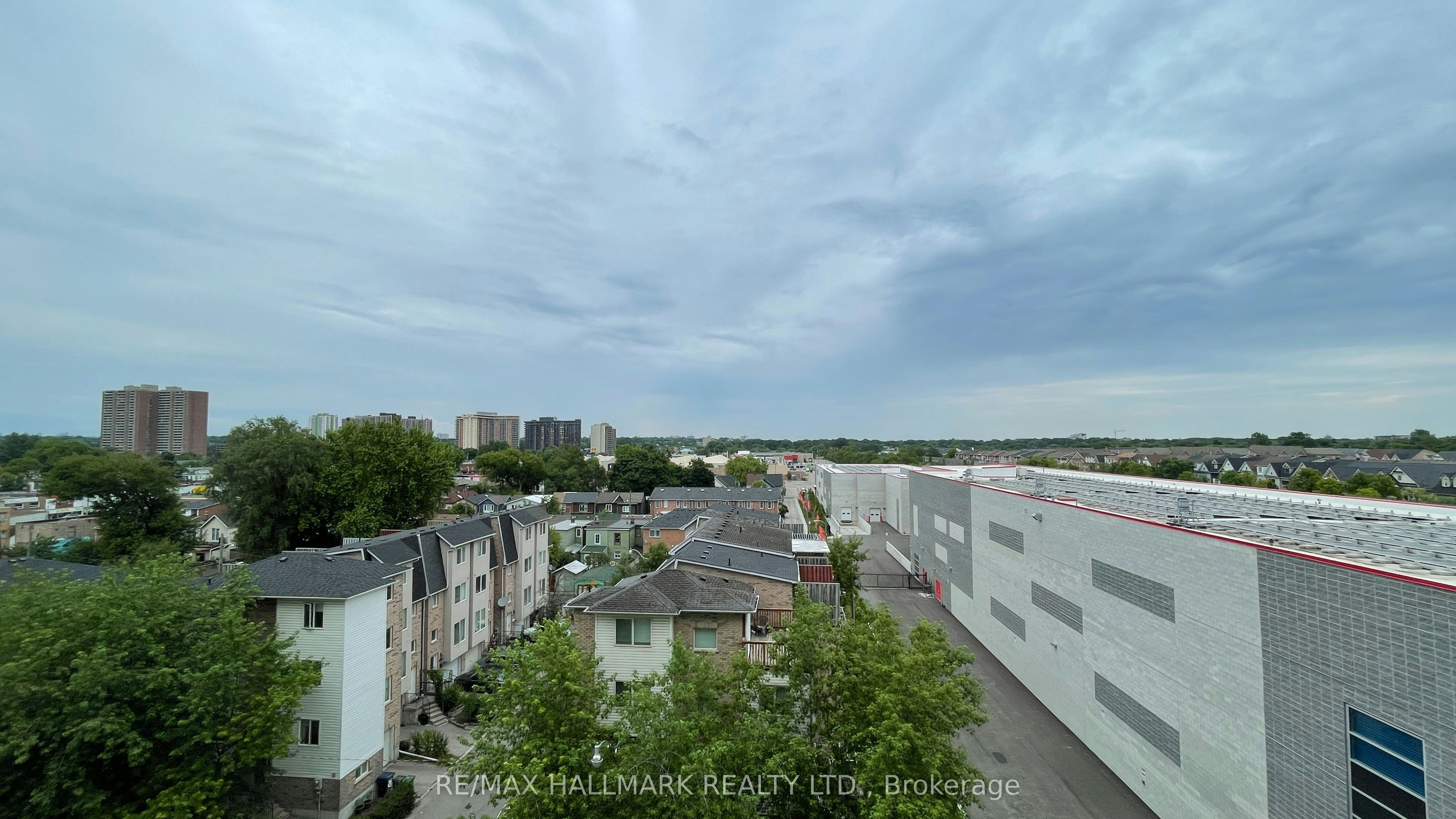 615-8 Trent Avenue, Toronto, ON, M4C 0A6 - 3