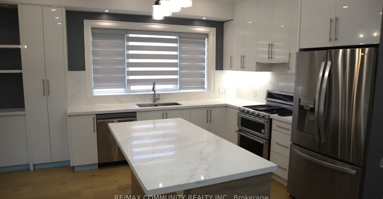7 Denham Road, Toronto, ON, M1P 1W5 - 3