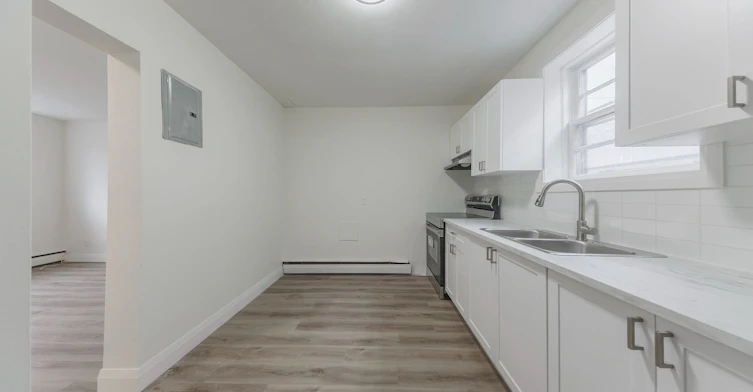 Unit 3-383 Buena Vista Avenue, Oshawa, ON, L1J 2M6 - 9