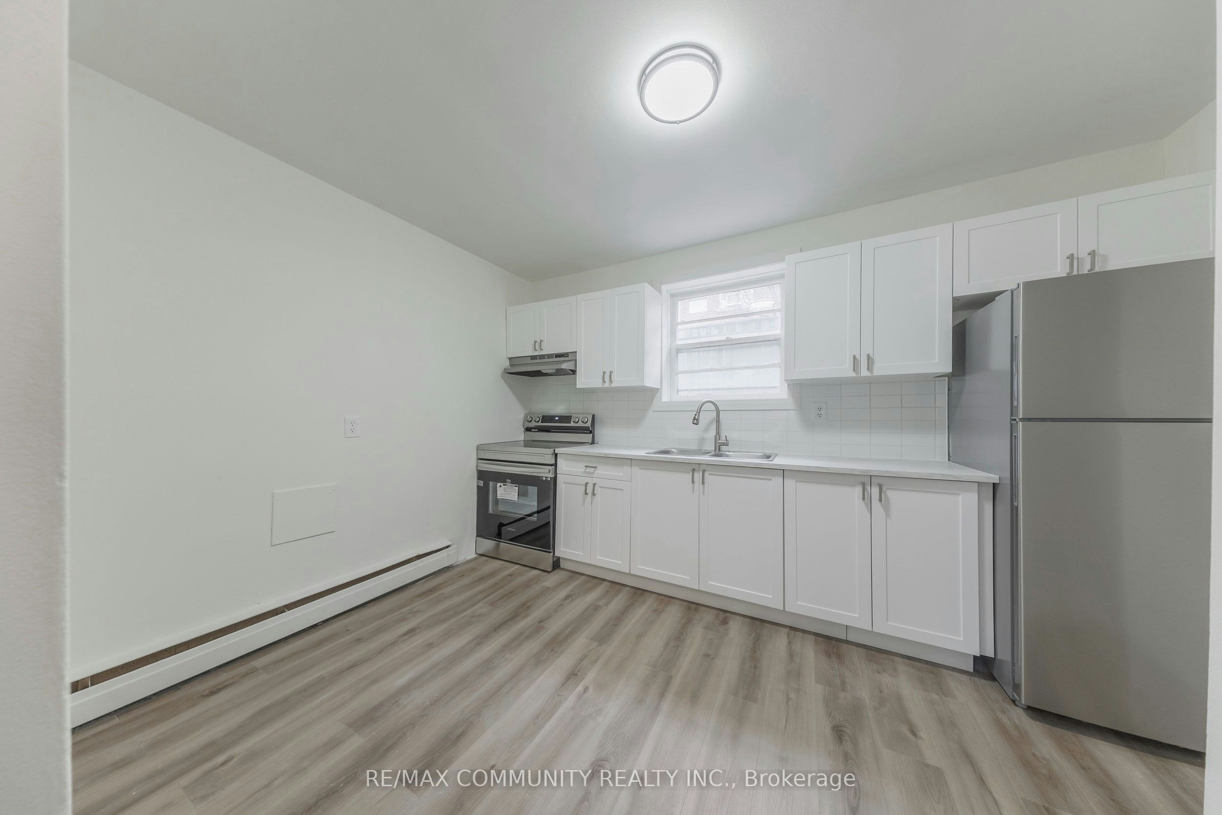 Unit 3-383 Buena Vista Avenue, Oshawa, ON, L1J 2M6 - 8