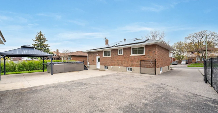 283 Porter Lower Level Street, Oshawa, ON, L1J 1N3 - 13