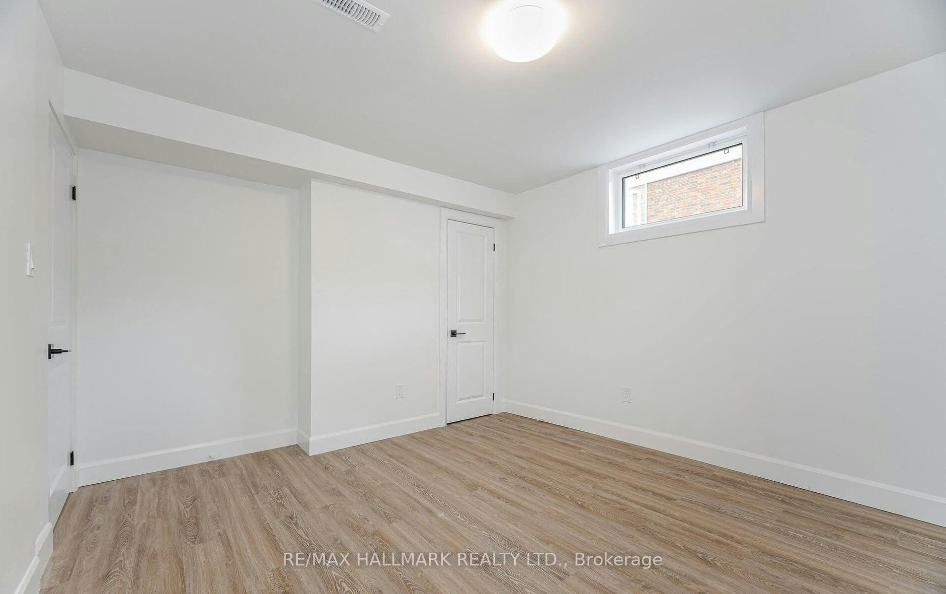 283 Porter Lower Level Street, Oshawa, ON, L1J 1N3 - 8