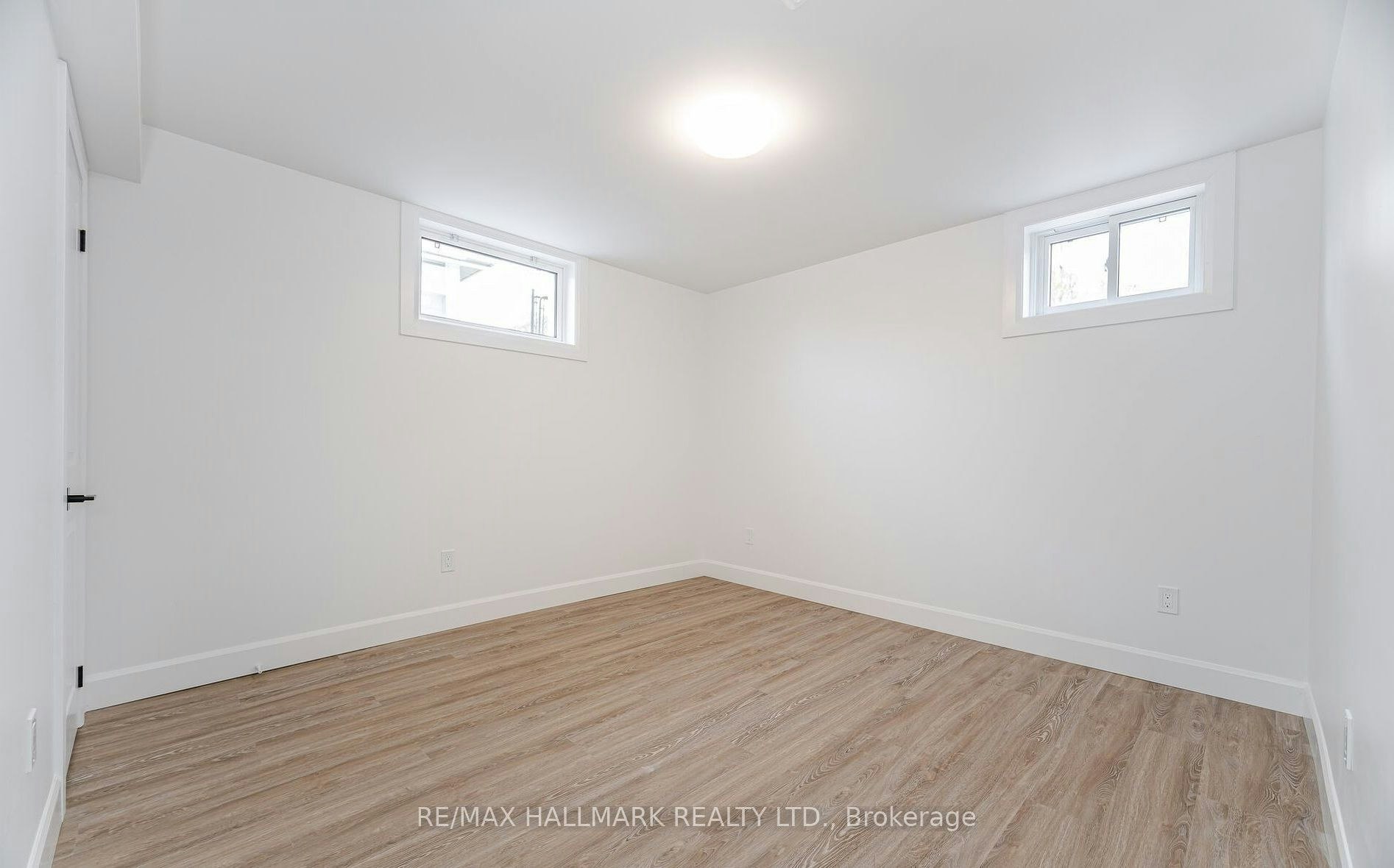 283 Porter Lower Level Street, Oshawa, ON, L1J 1N3 - 7