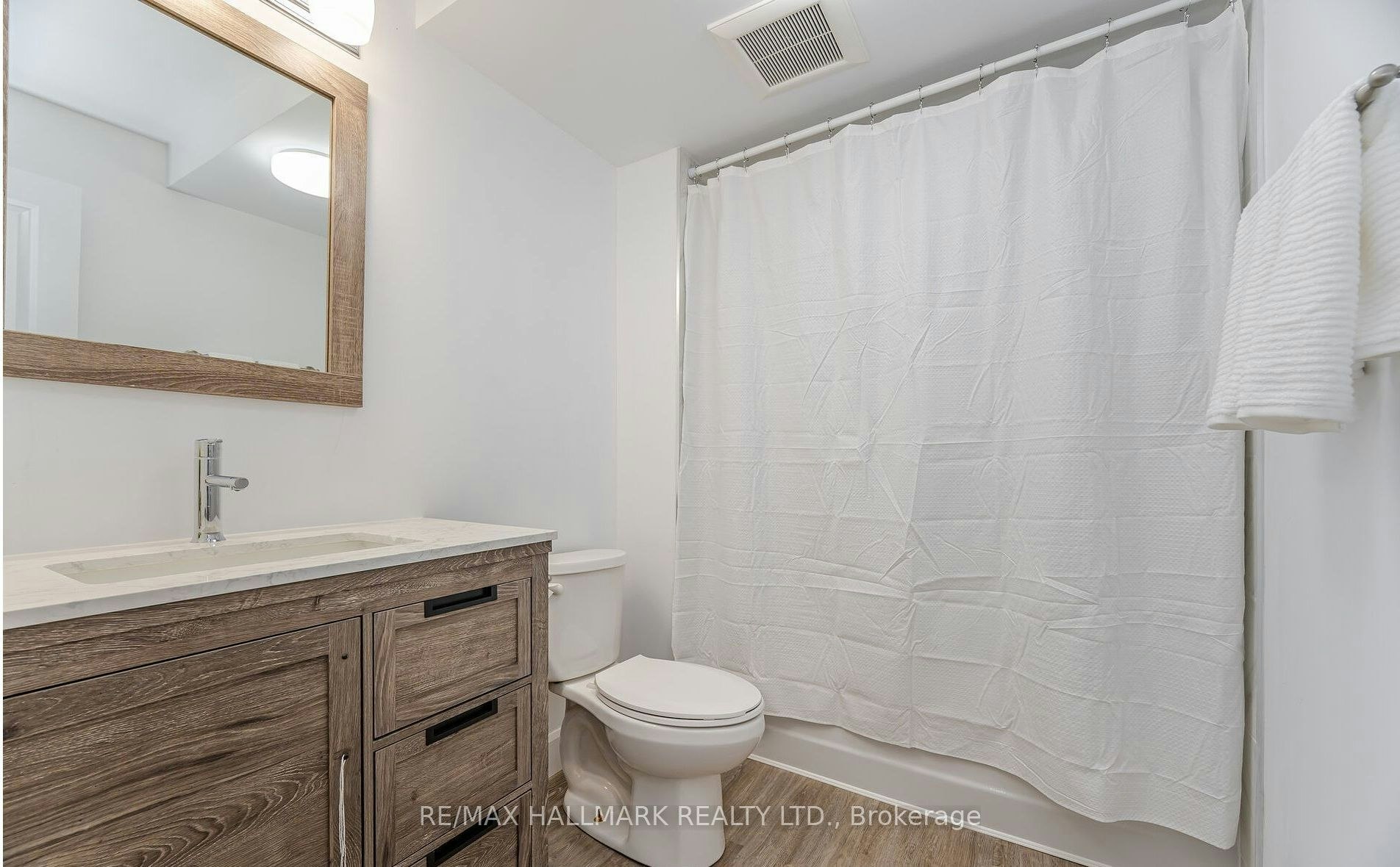 283 Porter Lower Level Street, Oshawa, ON, L1J 1N3 - 10