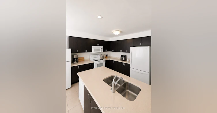 155 Nearna Drive, Oshawa, ON, L1H 7K4 - 4