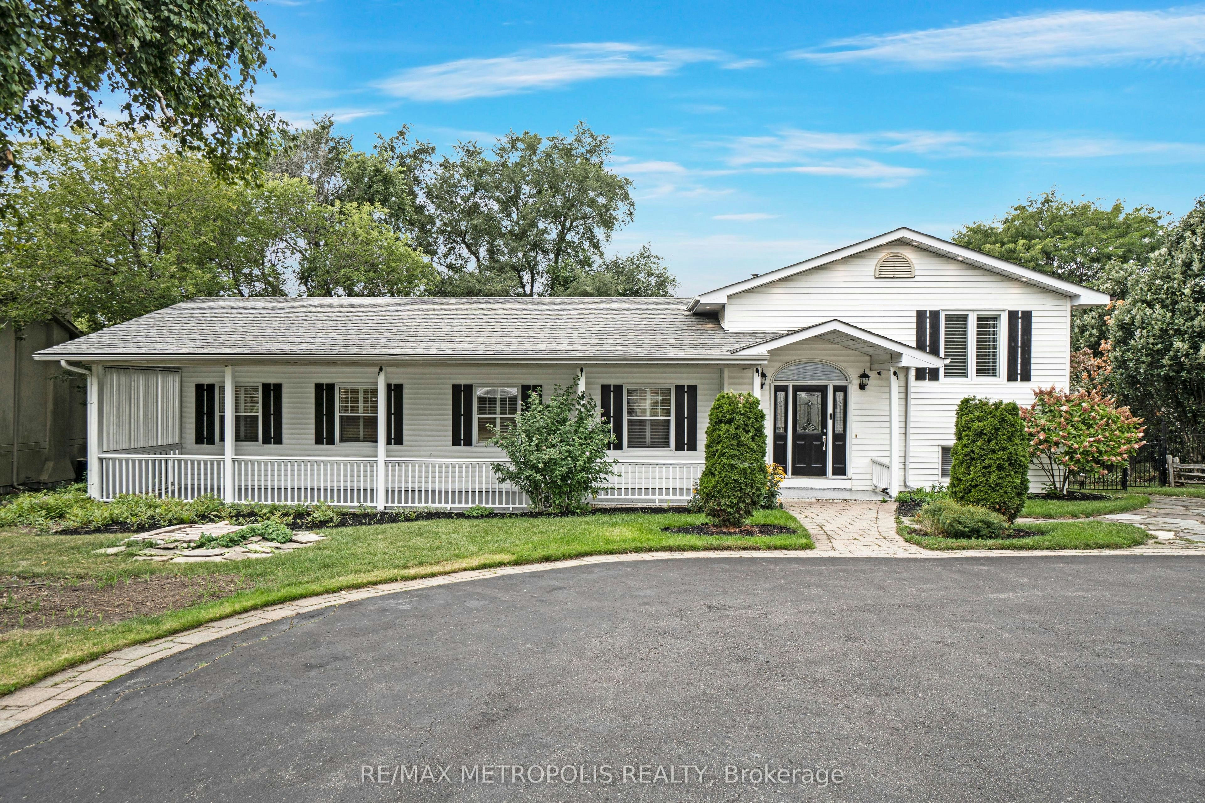 1872 Appleview Road, Pickering, ON, L1V 1T8