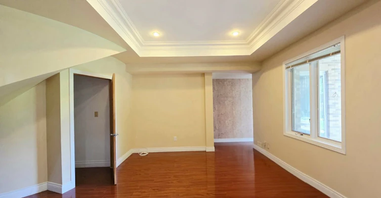 Walkout Bsm-122 Centennial Road, Toronto, ON, M1C 1Z5 - 7