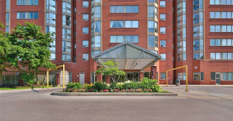Lph8-2466 Eglinton Avenue E, Toronto, ON, M1K 5J8 - 2