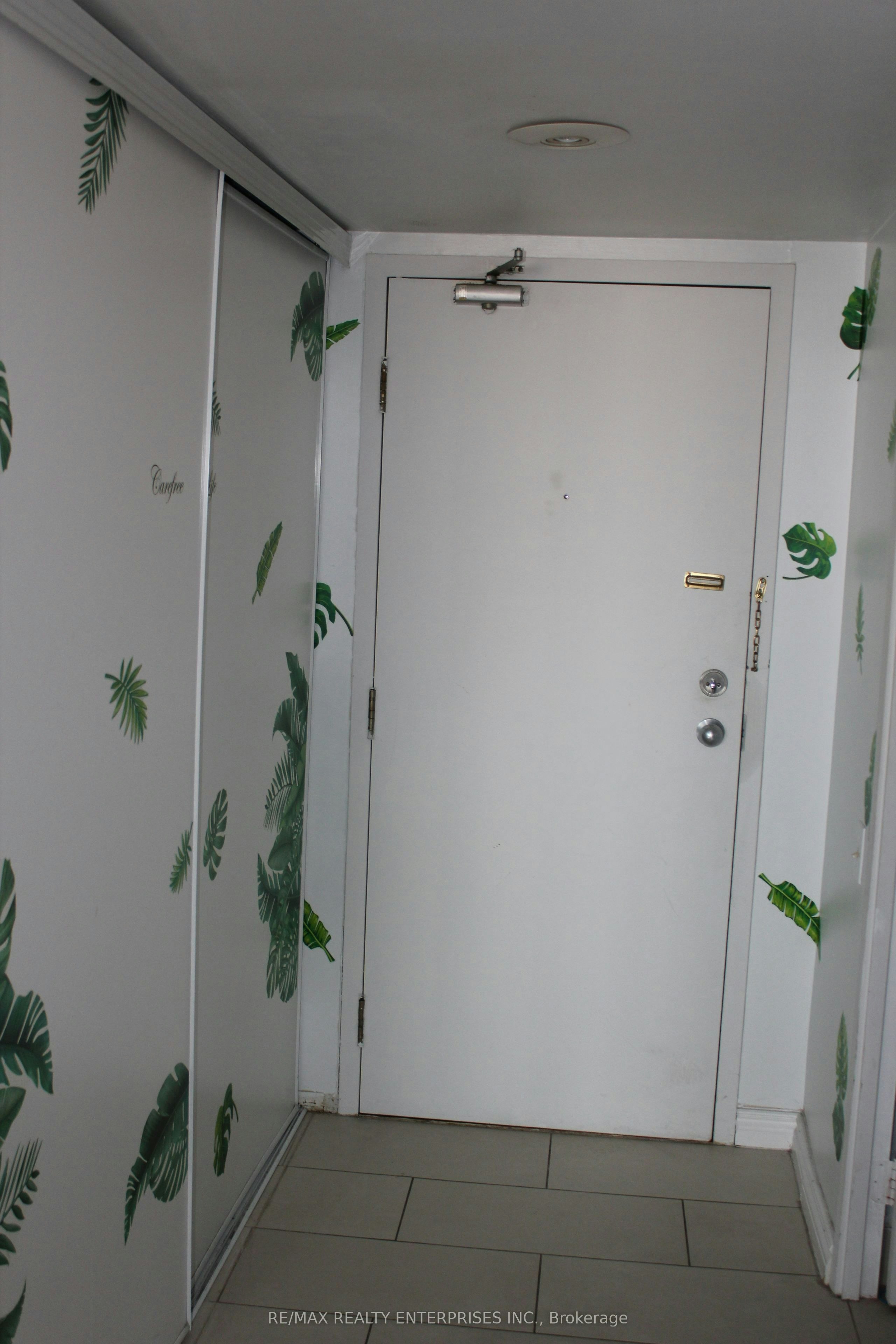 Lph8-2466 Eglinton Avenue E, Toronto, ON, M1K 5J8 - 5