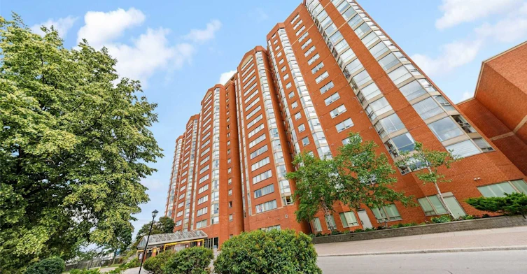 Lph8-2466 Eglinton Avenue E, Toronto, ON, M1K 5J8