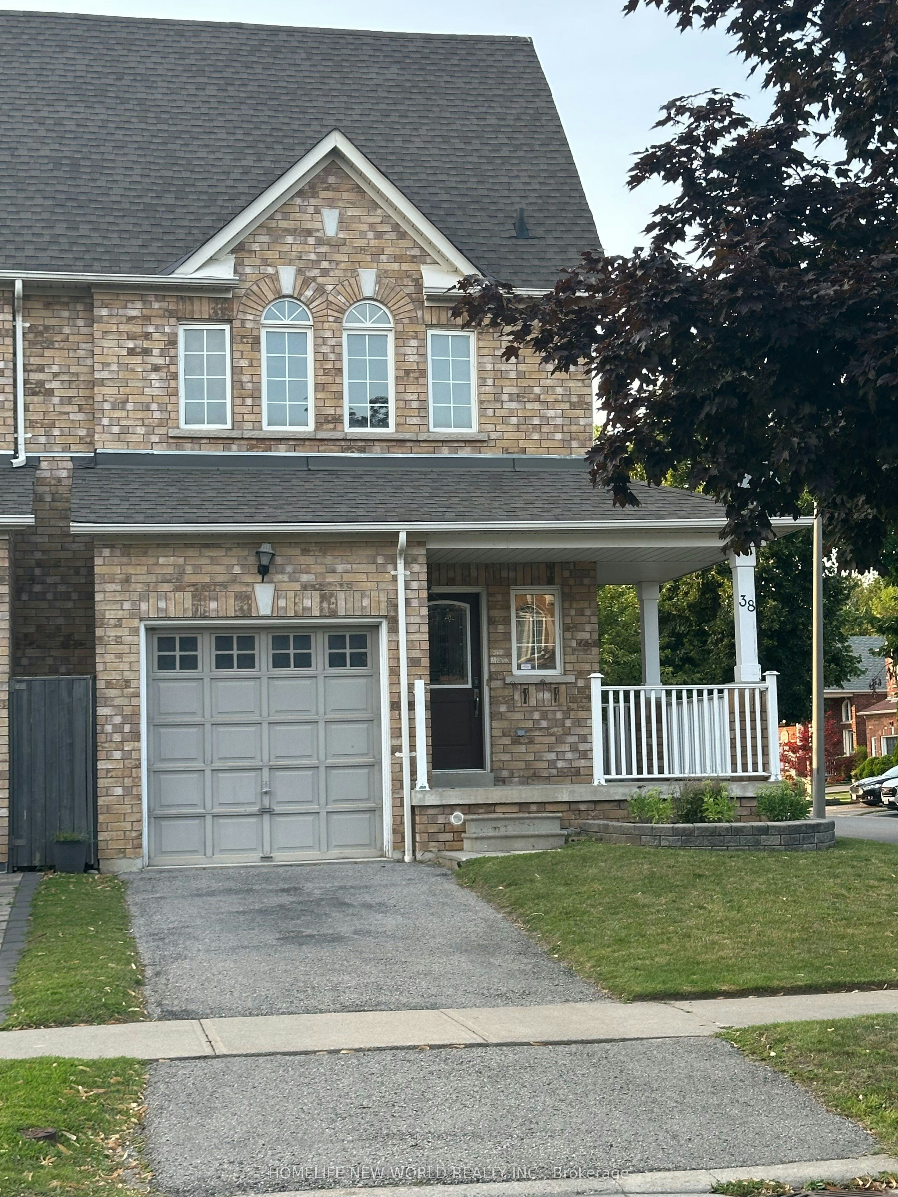 38 Gateway Court, Whitby, ON, L1R 3M9