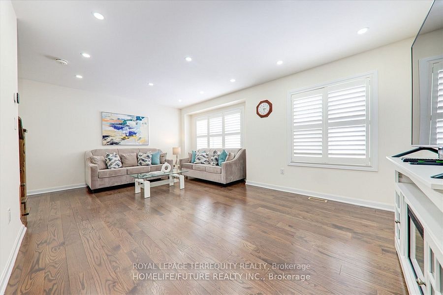 2412 Fall Harvest Crescent, Pickering, ON, L1X 0G2 - 11