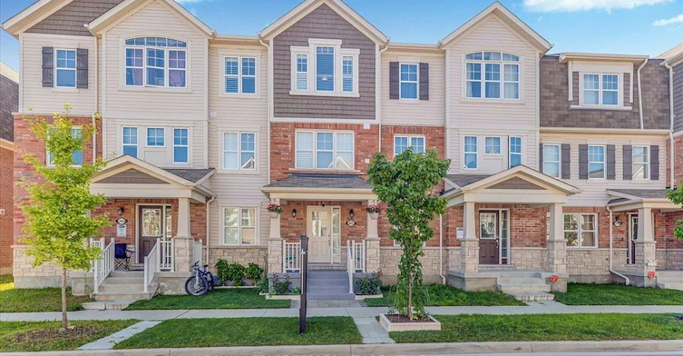 2412 Fall Harvest Crescent, Pickering, ON, L1X 0G2