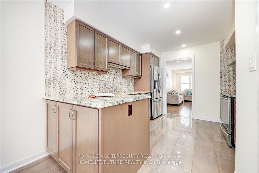2412 Fall Harvest Crescent, Pickering, ON, L1X 0G2 - 19
