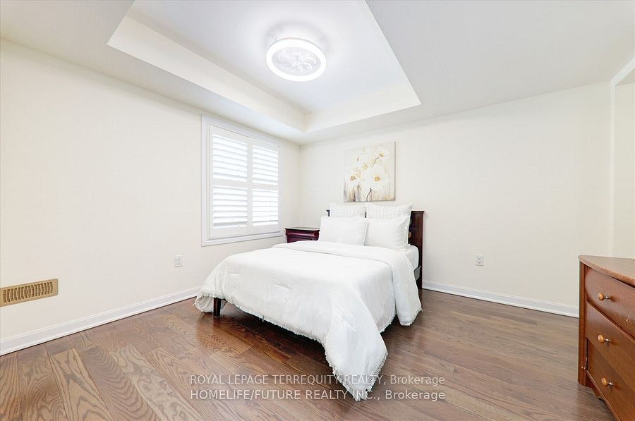 2412 Fall Harvest Crescent, Pickering, ON, L1X 0G2 - 5