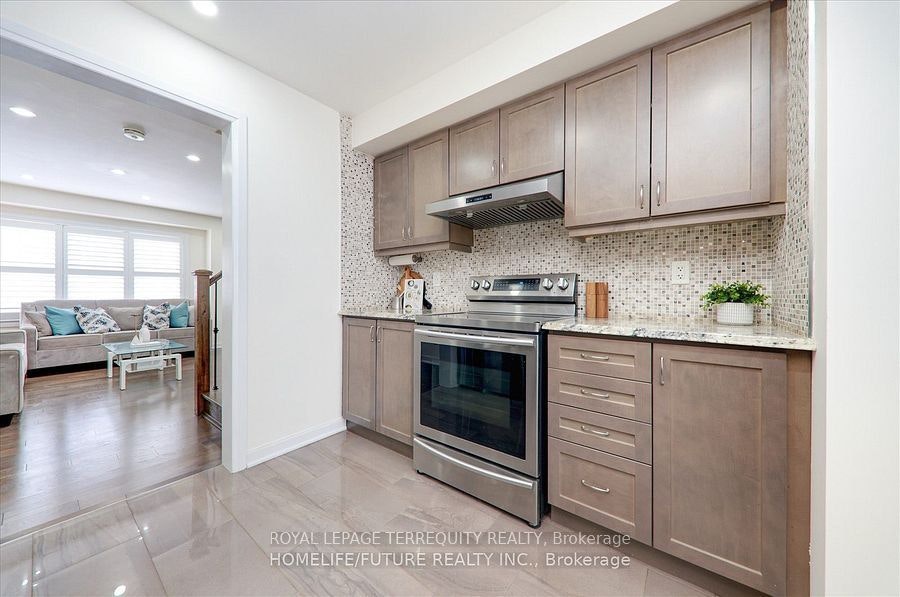 2412 Fall Harvest Crescent, Pickering, ON, L1X 0G2 - 16