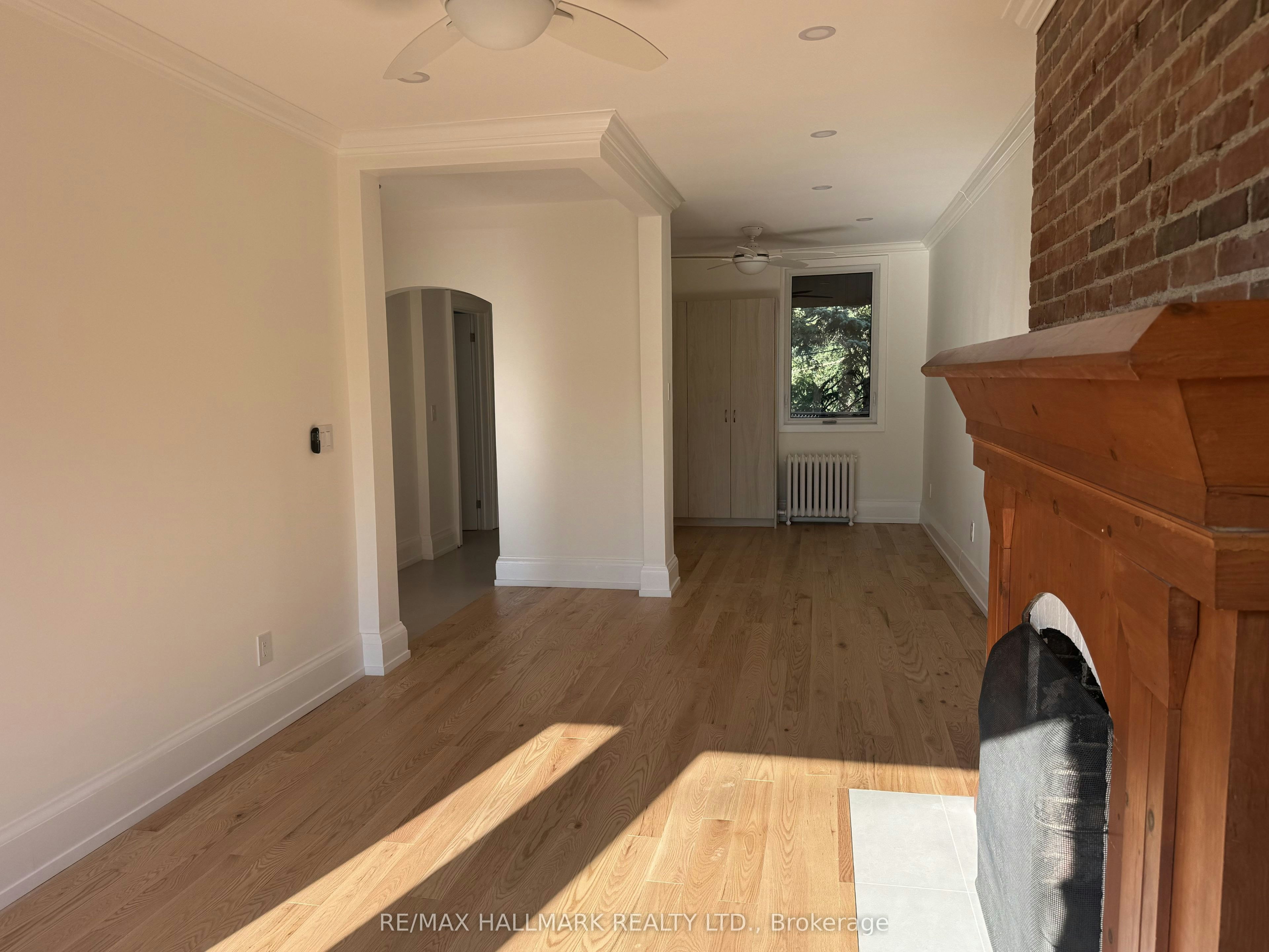 Upper-553 Broadview Avenue, Toronto, ON, M4K 2N7 - 7