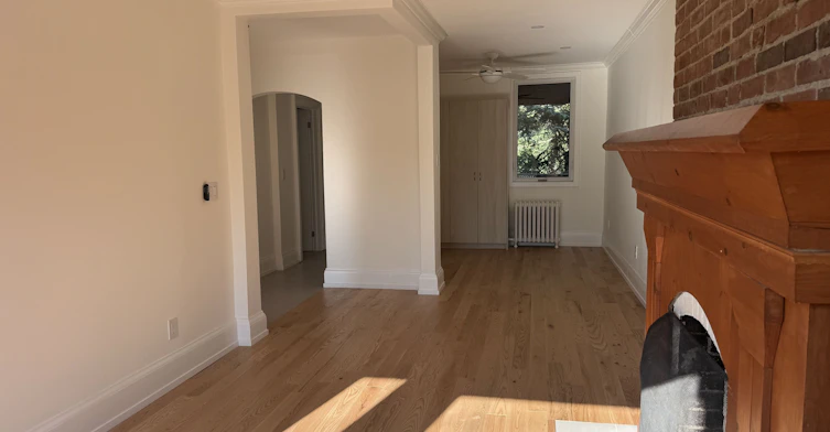 Upper-553 Broadview Avenue, Toronto, ON, M4K 2N7 - 7