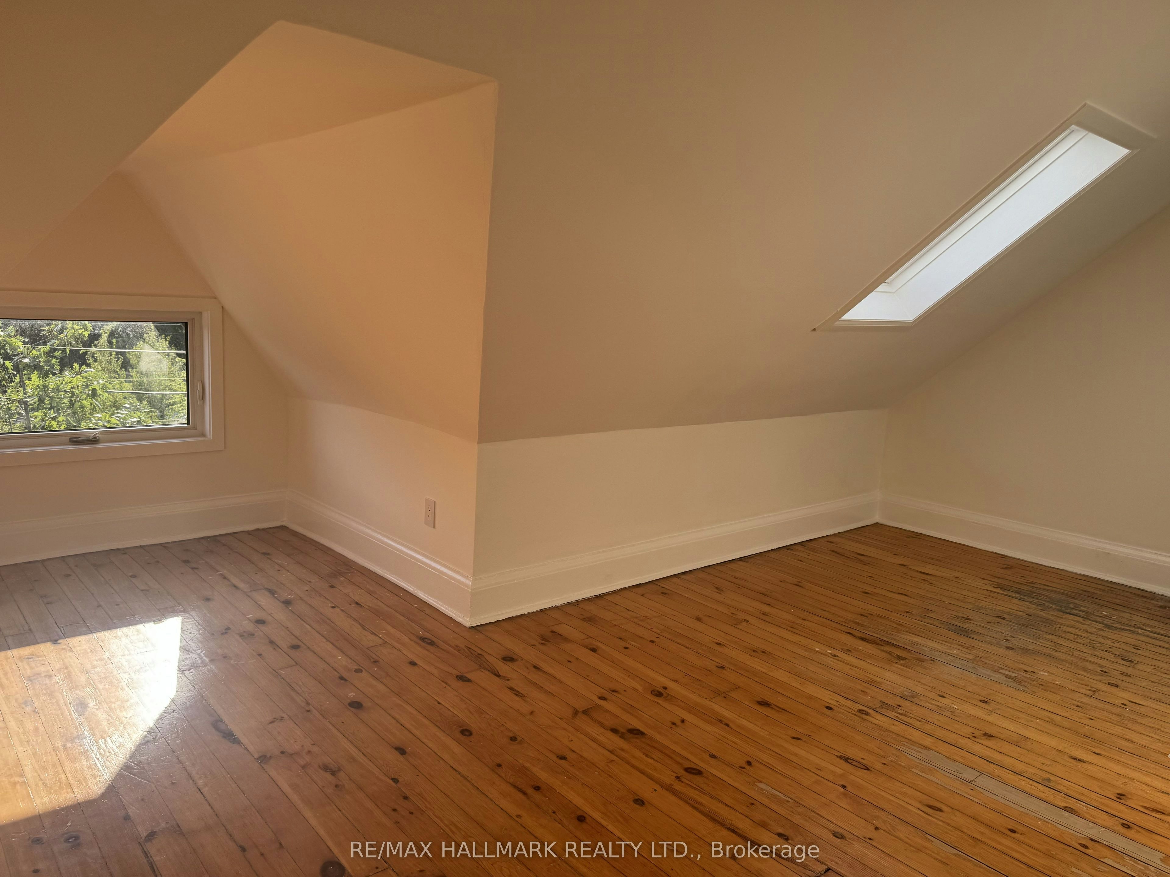 Upper-553 Broadview Avenue, Toronto, ON, M4K 2N7 - 28