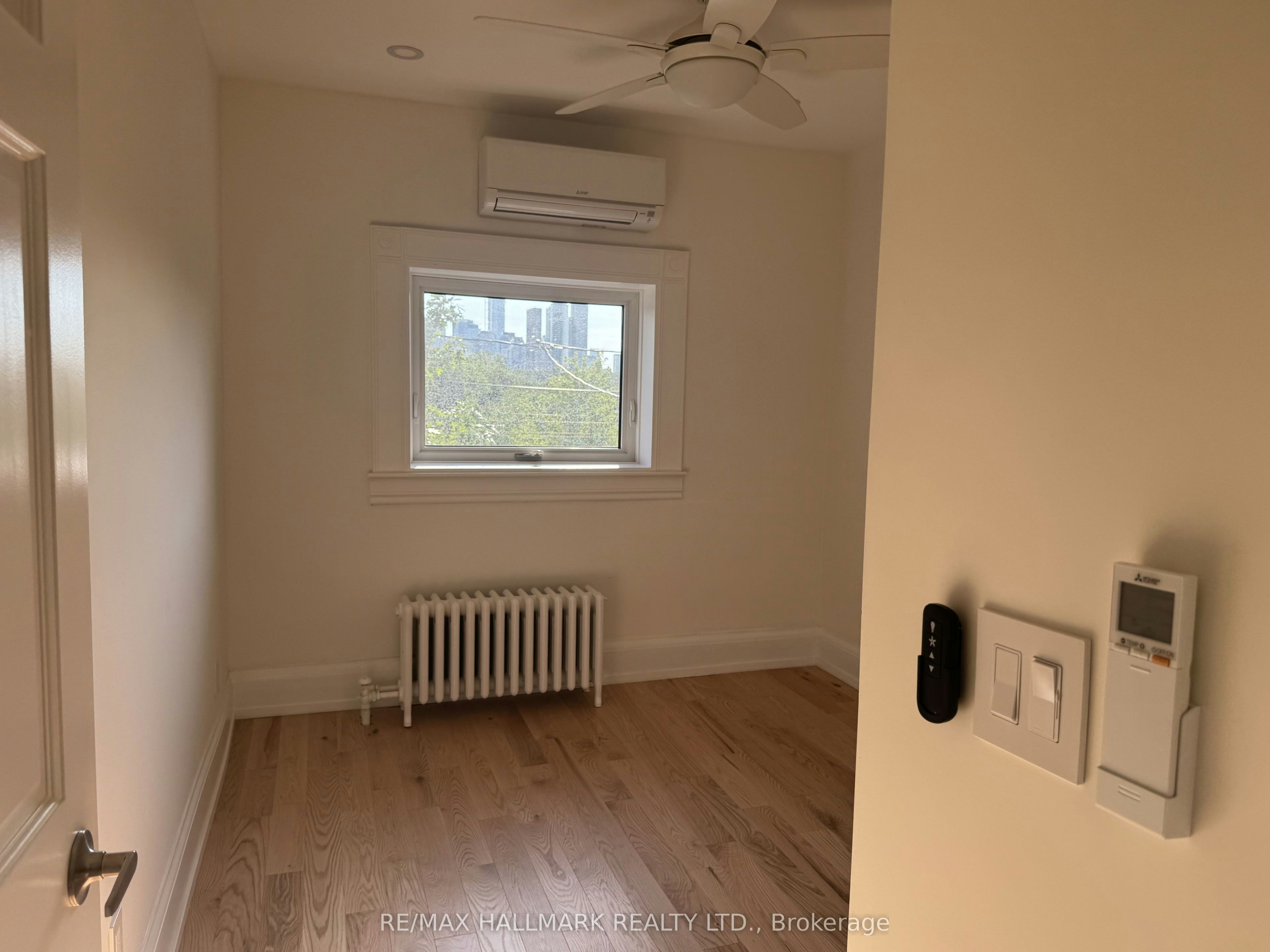 Upper-553 Broadview Avenue, Toronto, ON, M4K 2N7 - 20