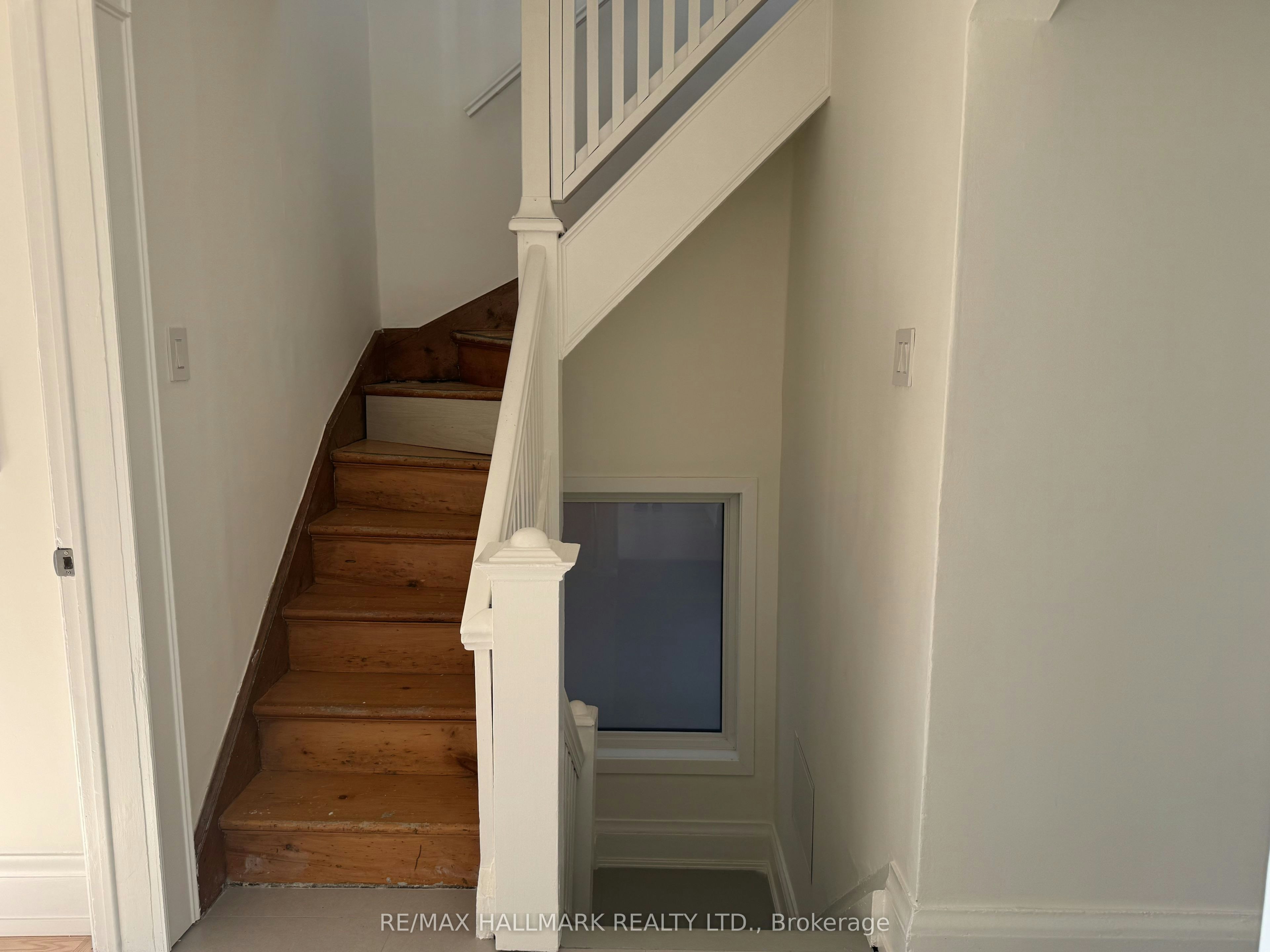 Upper-553 Broadview Avenue, Toronto, ON, M4K 2N7 - 22