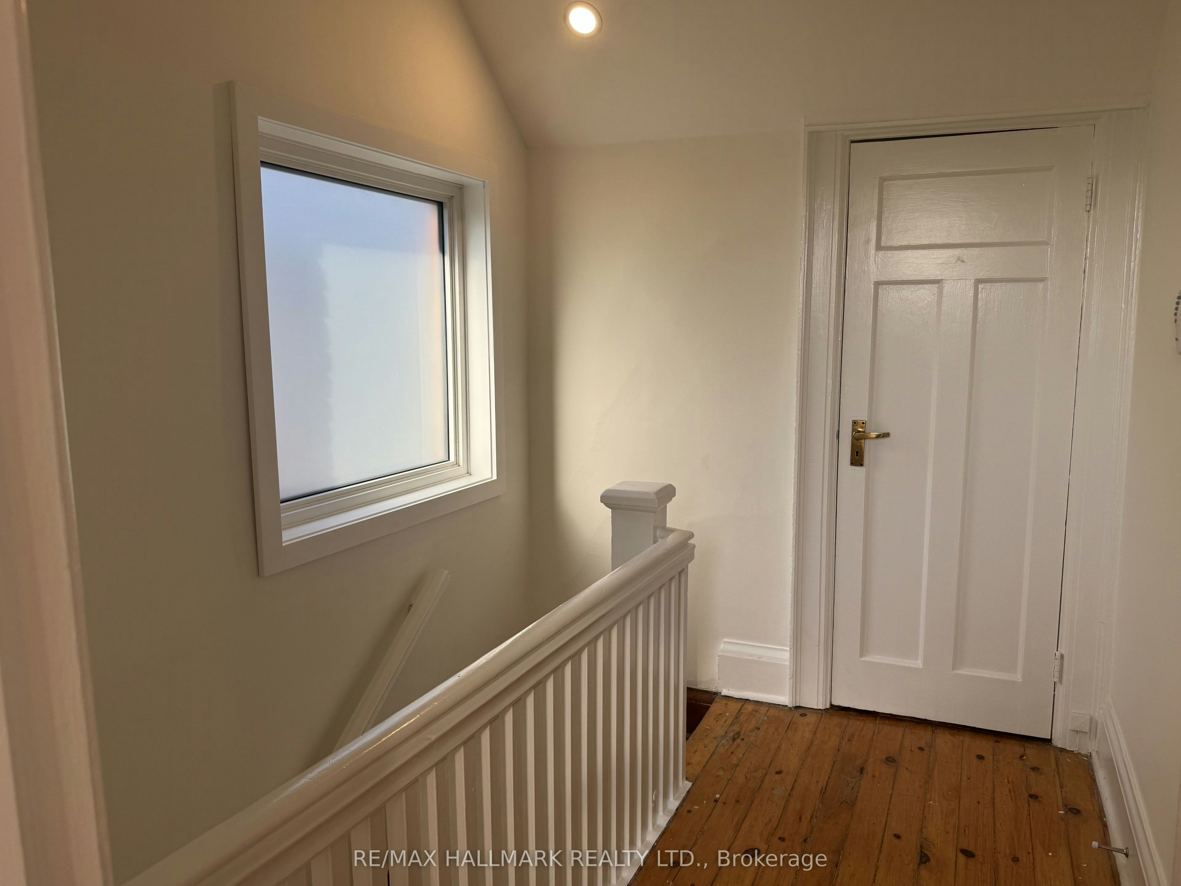 Upper-553 Broadview Avenue, Toronto, ON, M4K 2N7 - 30