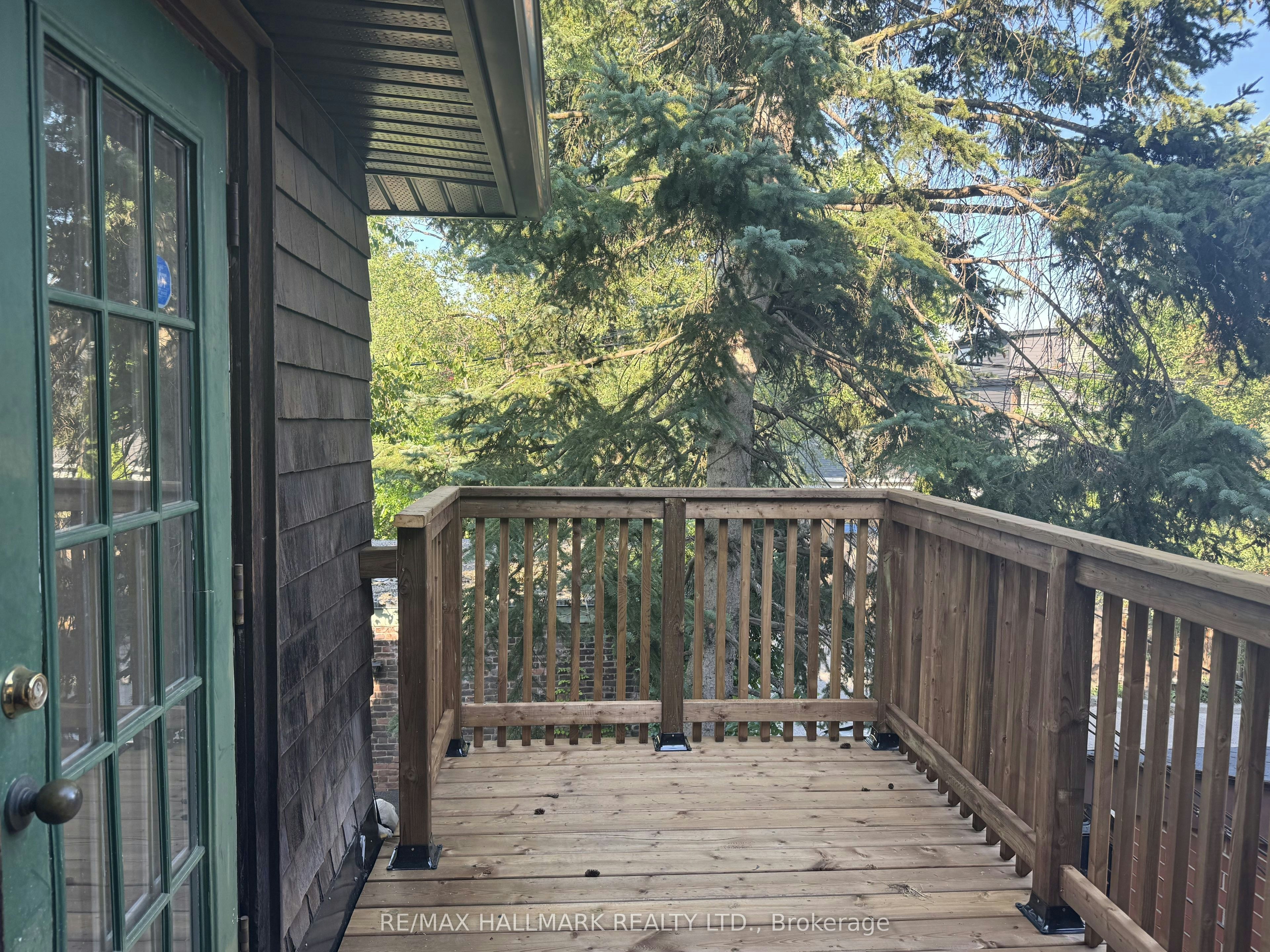 Upper-553 Broadview Avenue, Toronto, ON, M4K 2N7 - 17