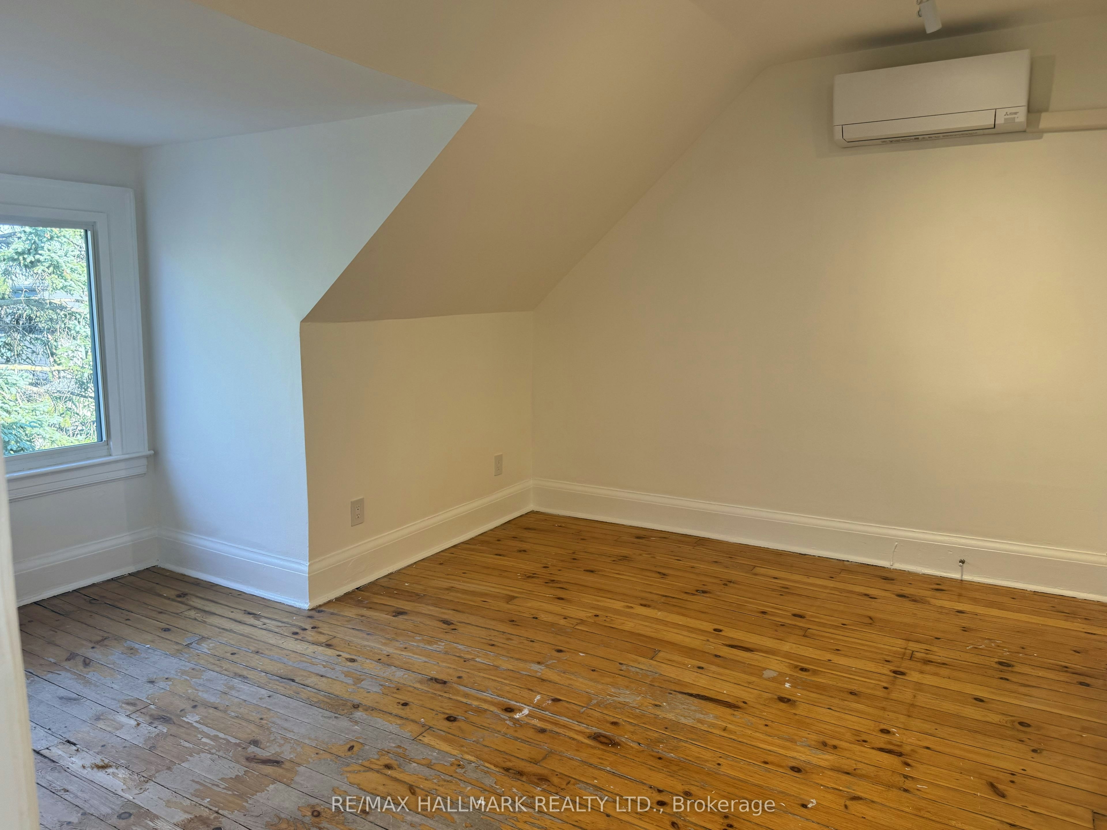 Upper-553 Broadview Avenue, Toronto, ON, M4K 2N7 - 24