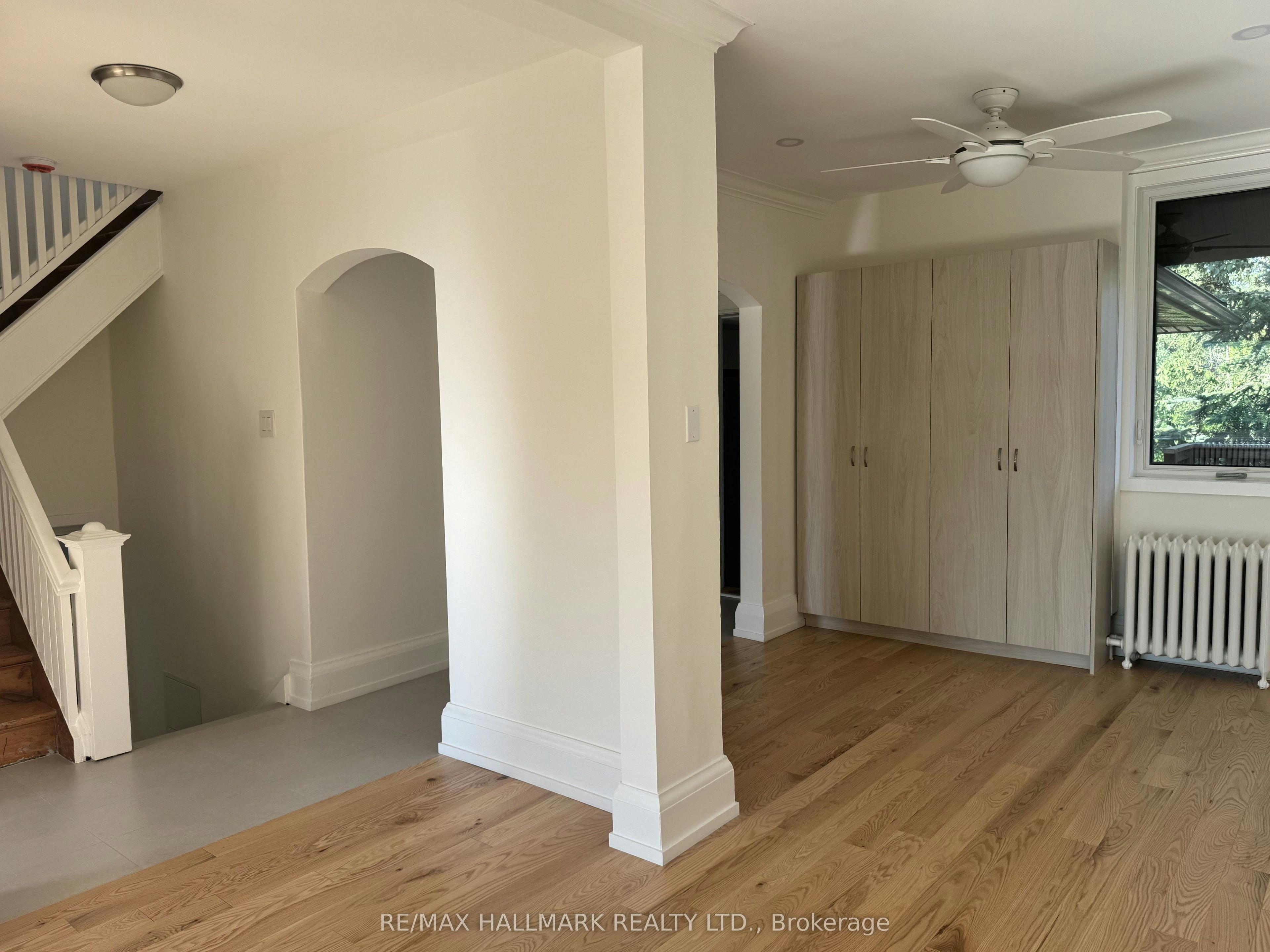Upper-553 Broadview Avenue, Toronto, ON, M4K 2N7 - 10