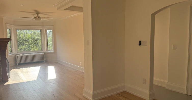 Upper-553 Broadview Avenue, Toronto, ON, M4K 2N7 - 9