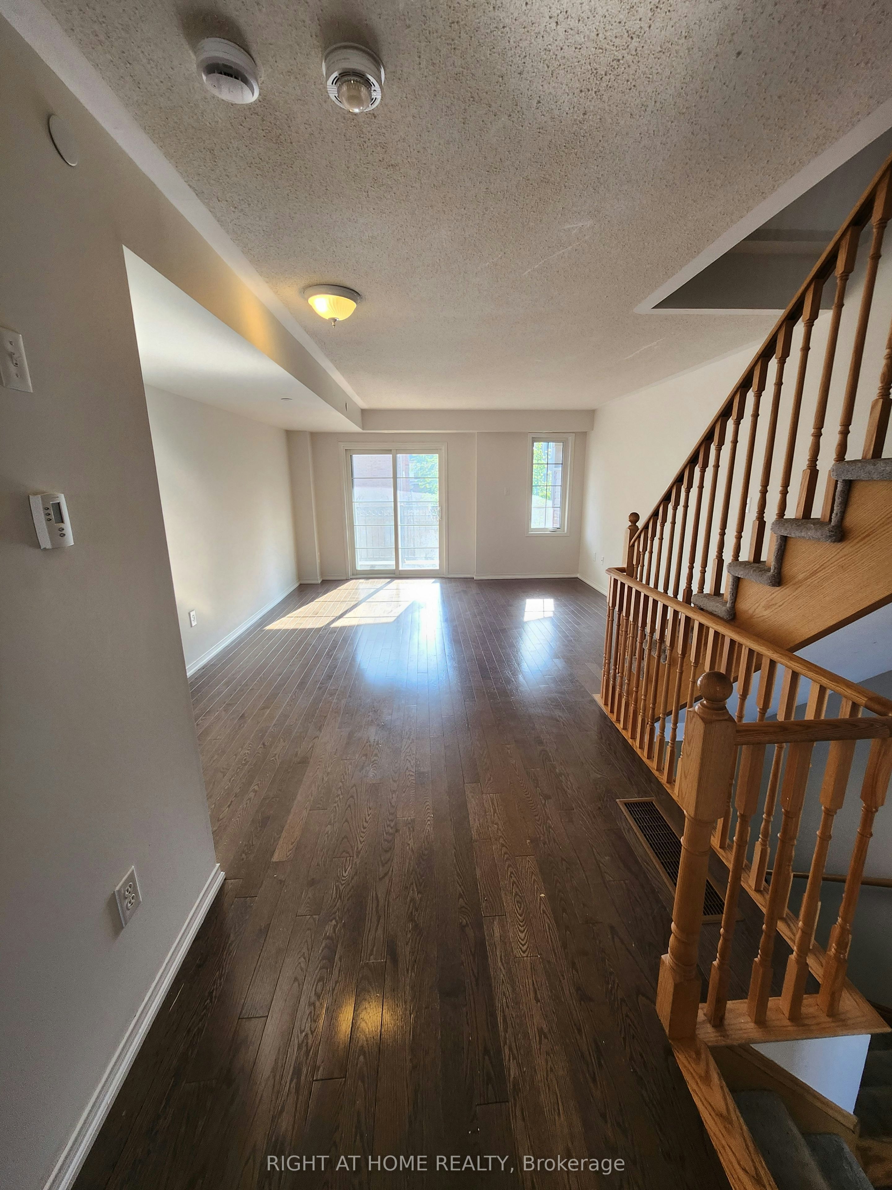 2564 Bromus Path, Oshawa, ON, L1L 0K7 - 10