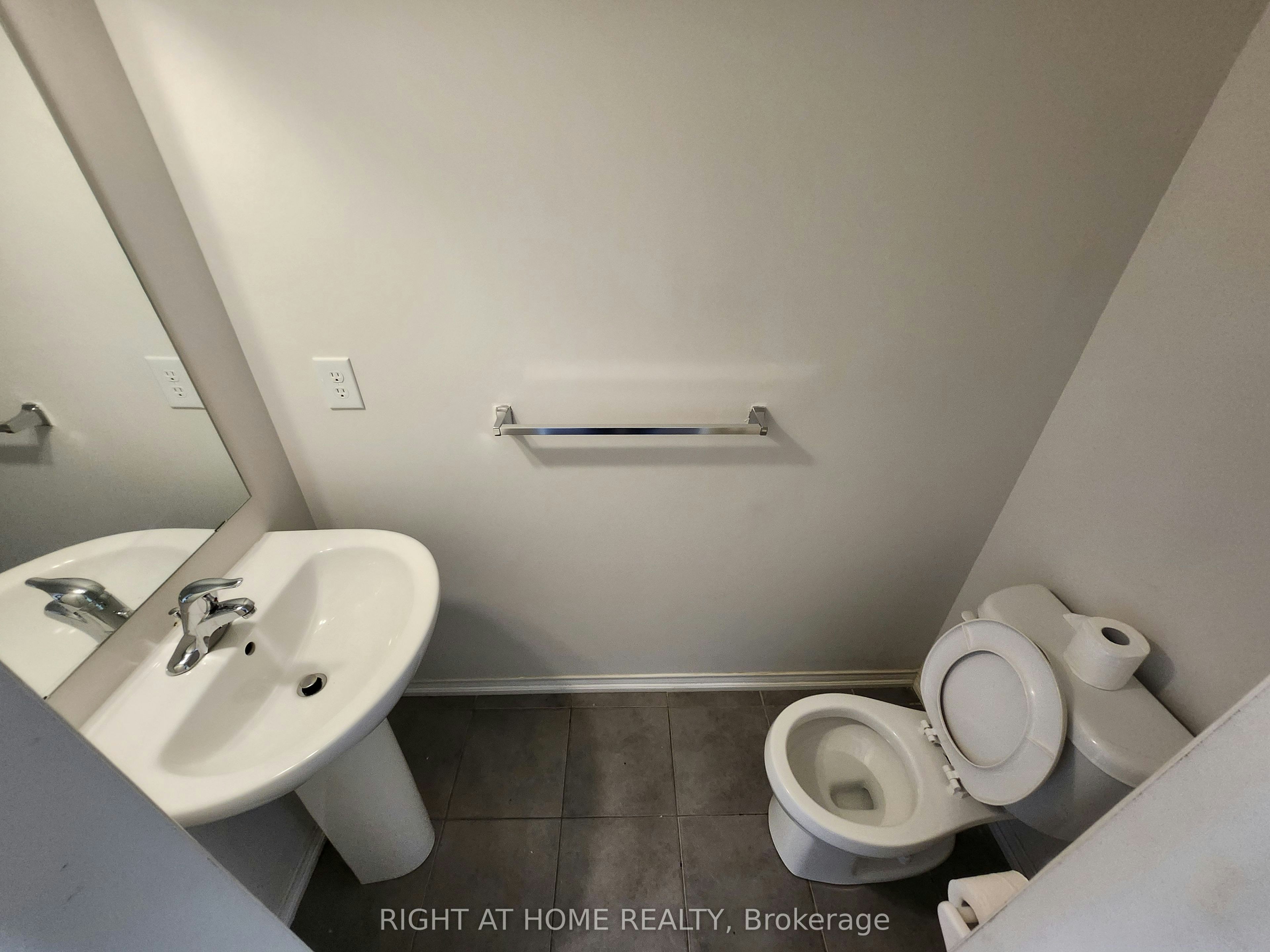 2564 Bromus Path, Oshawa, ON, L1L 0K7 - 5