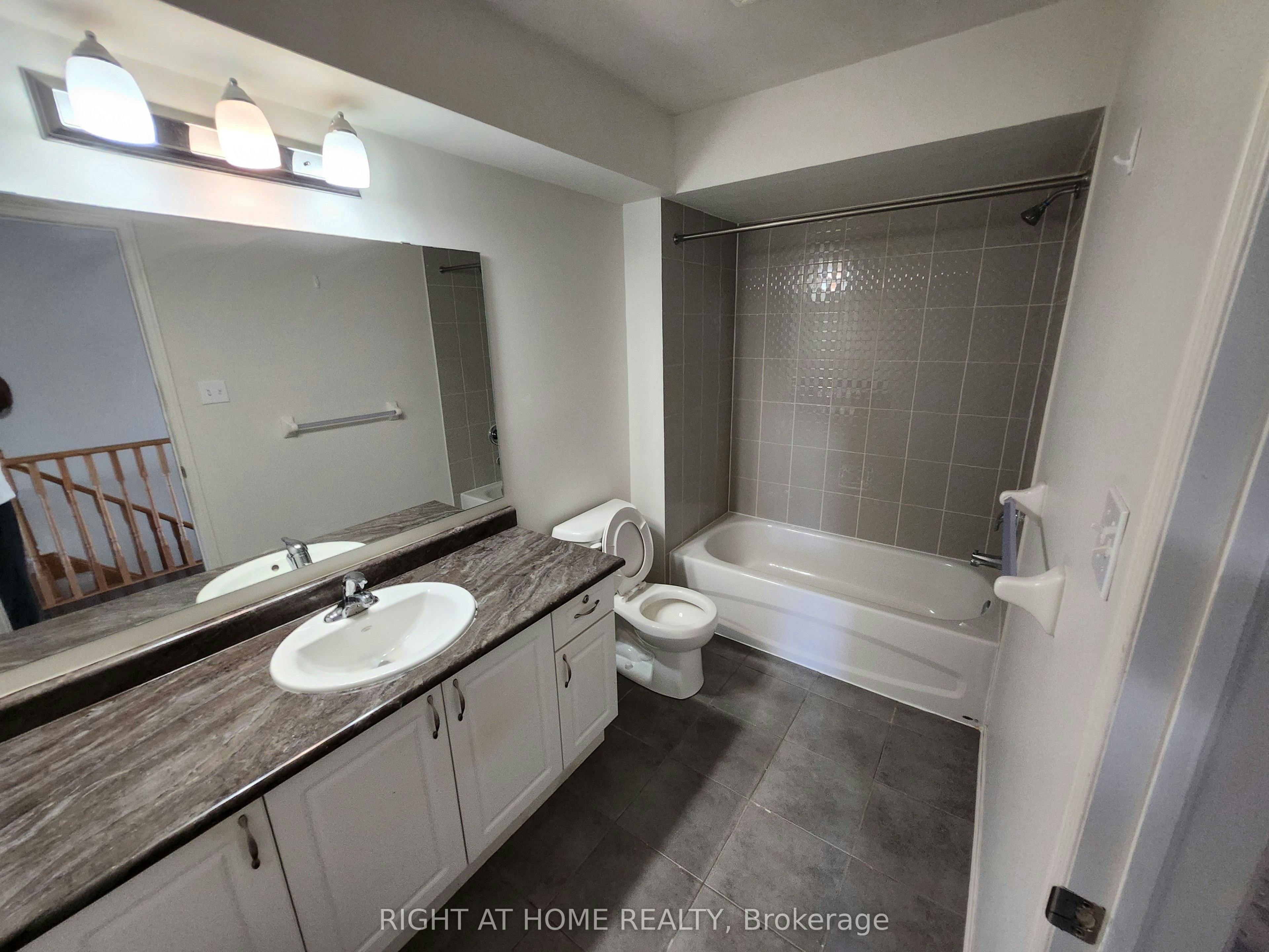 2564 Bromus Path, Oshawa, ON, L1L 0K7 - 24