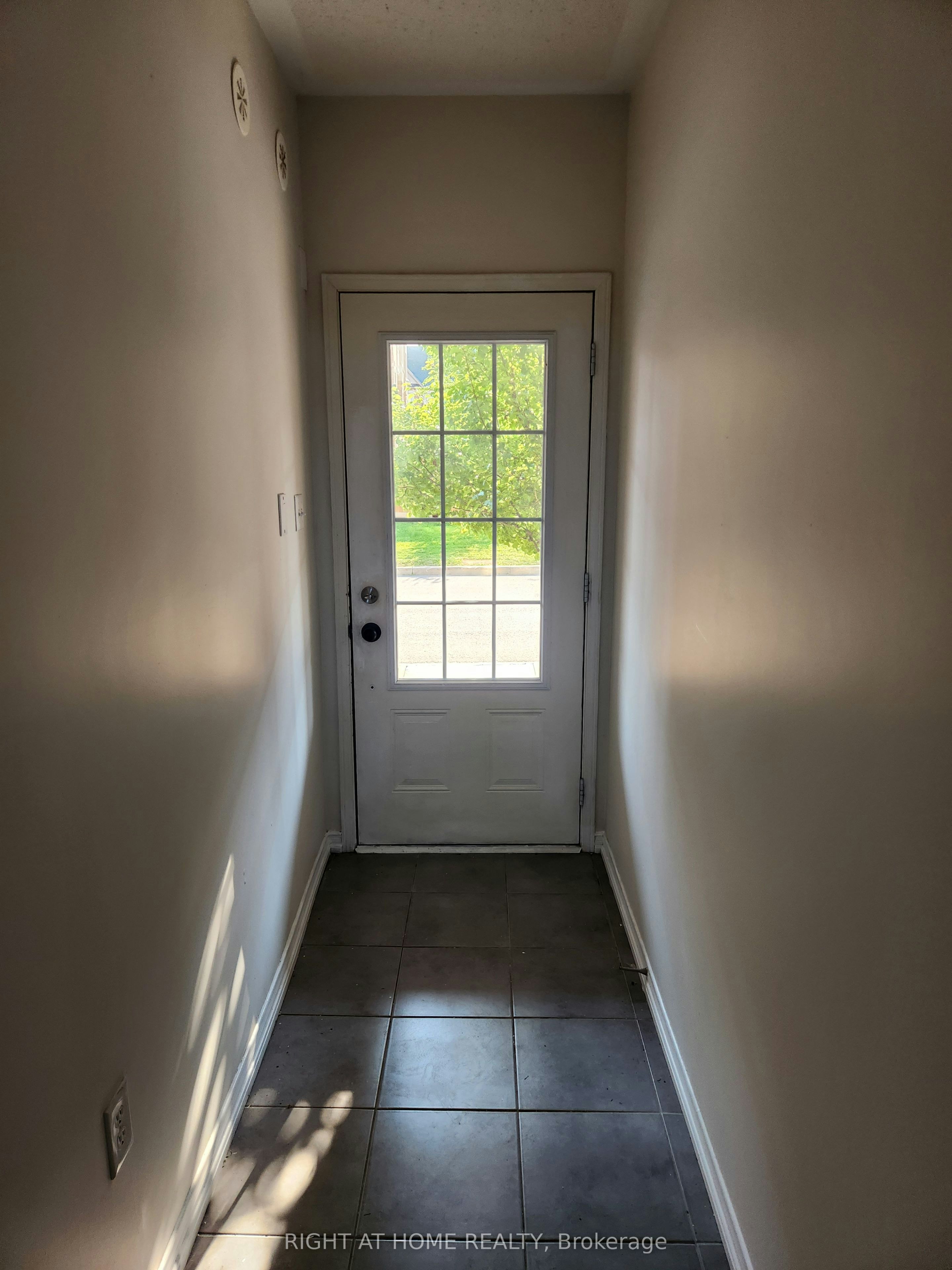 2564 Bromus Path, Oshawa, ON, L1L 0K7 - 2