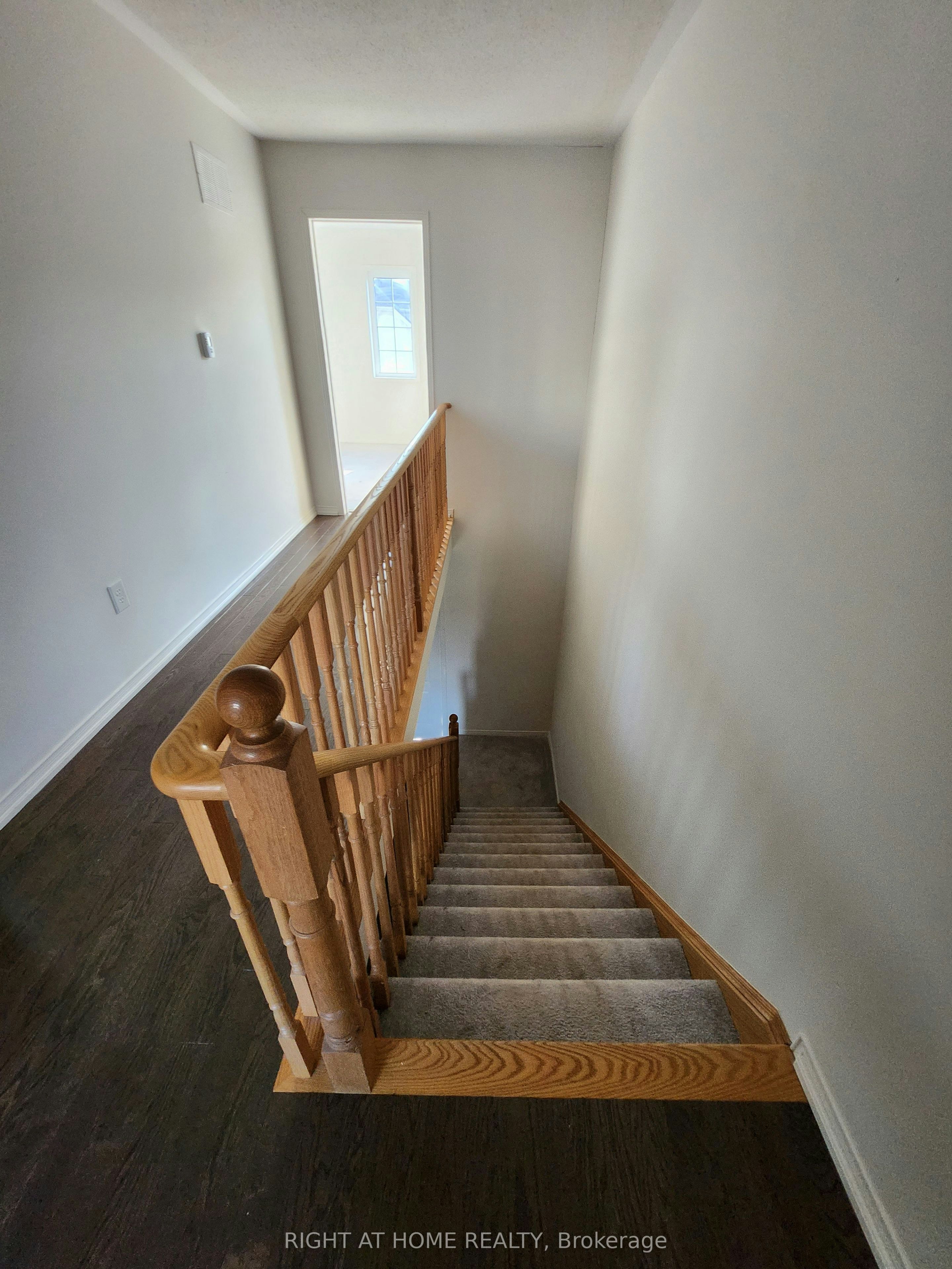 2564 Bromus Path, Oshawa, ON, L1L 0K7 - 25