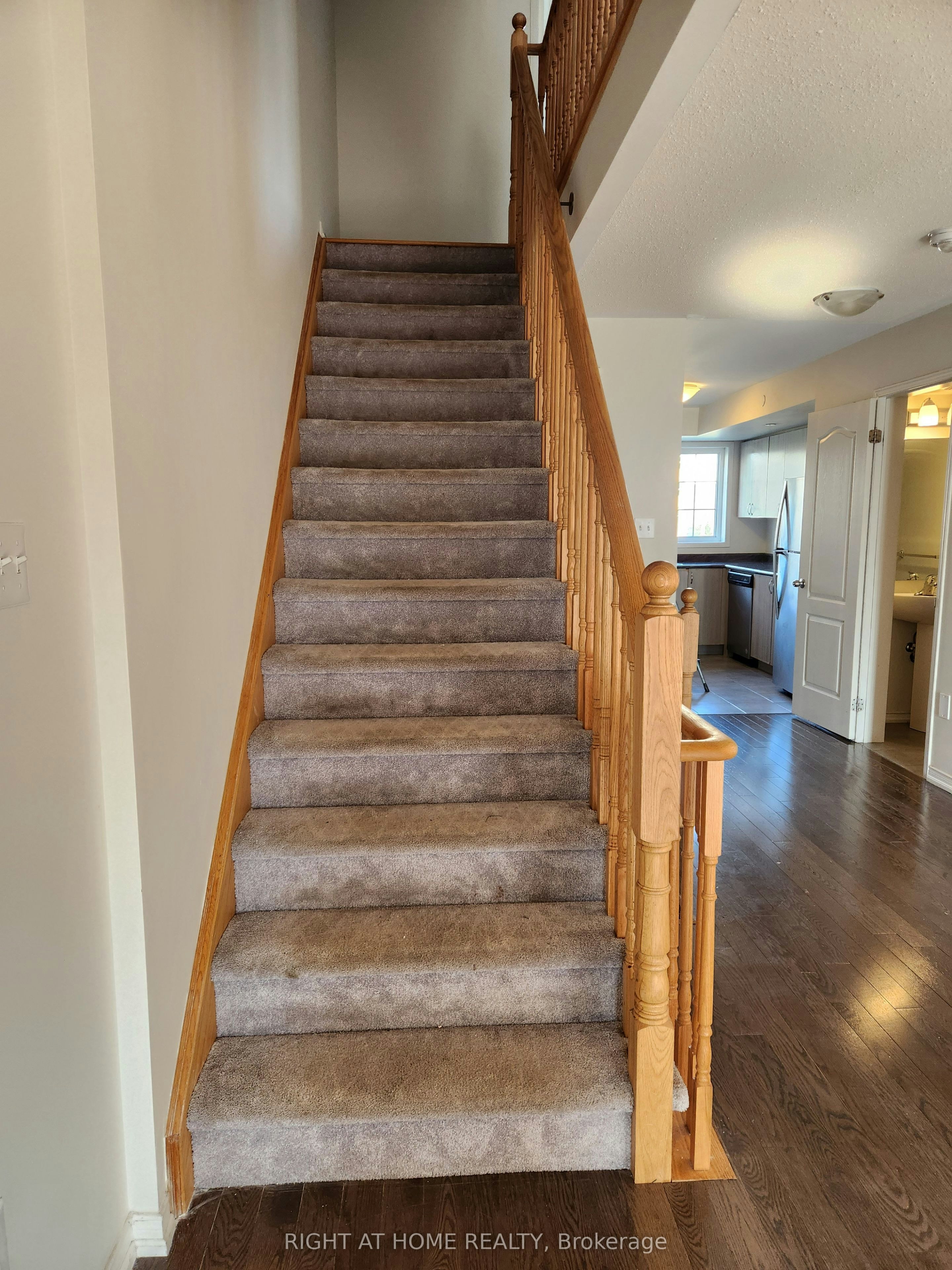 2564 Bromus Path, Oshawa, ON, L1L 0K7 - 14