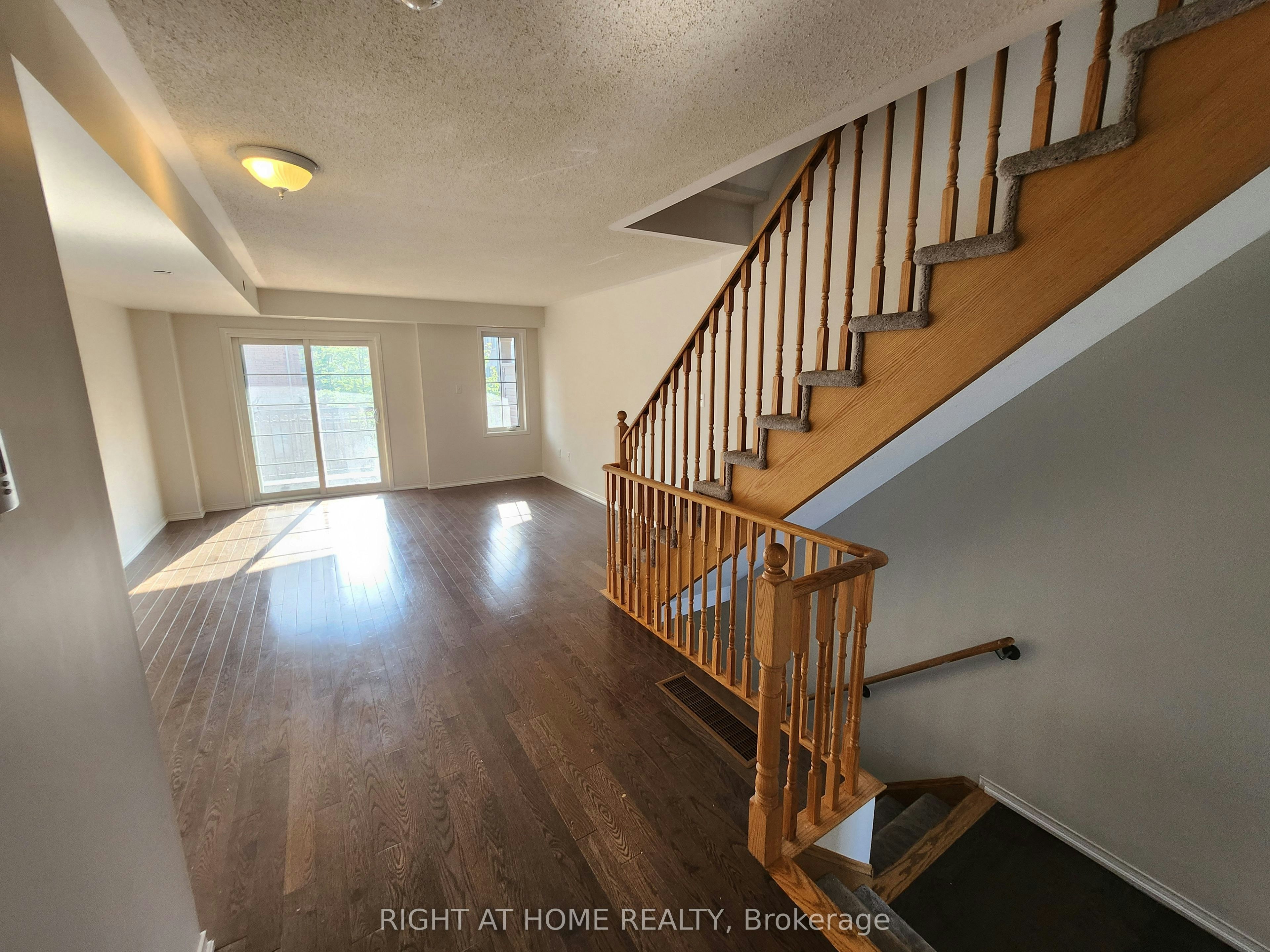 2564 Bromus Path, Oshawa, ON, L1L 0K7 - 9